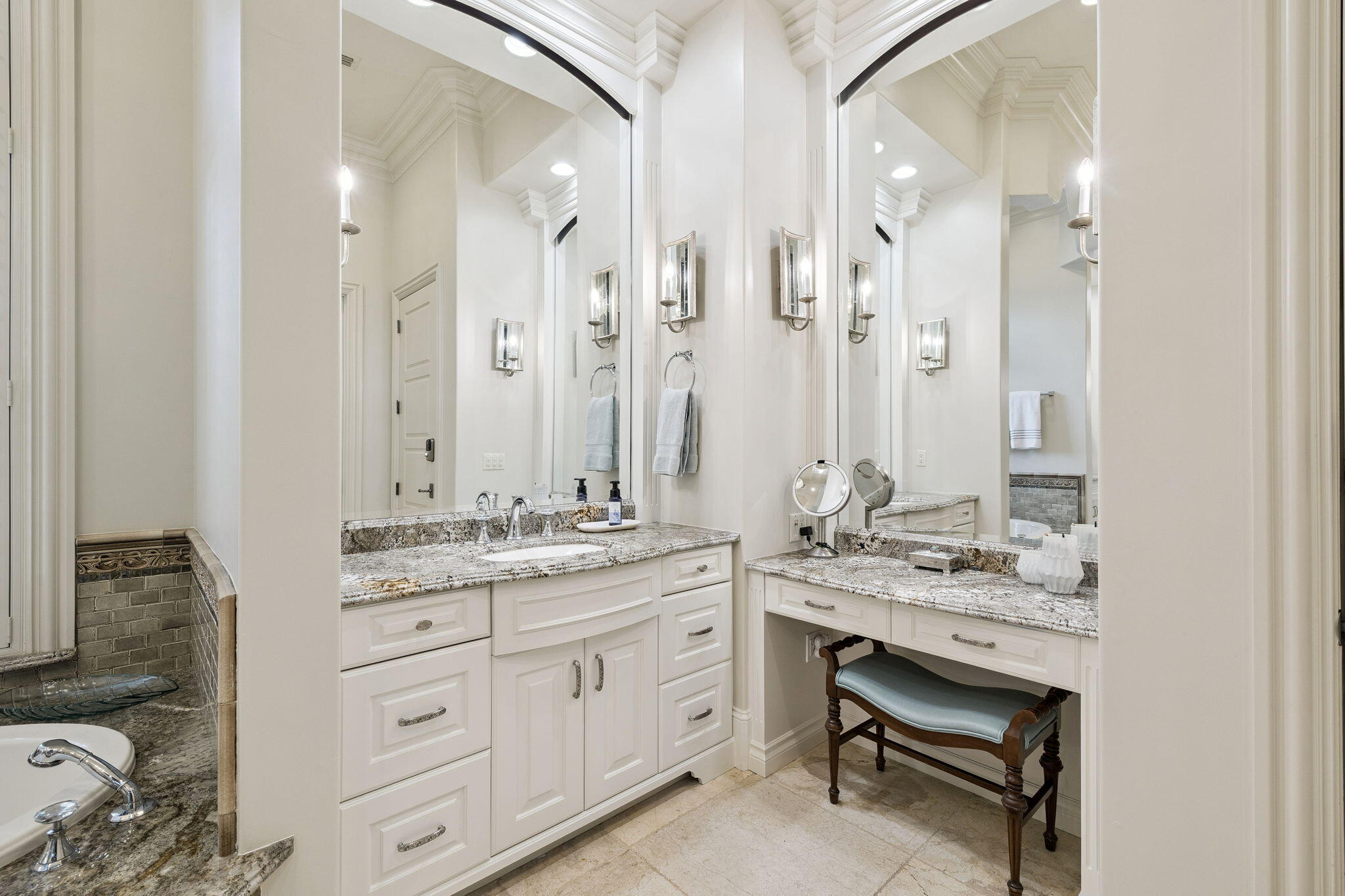 3203 Bay Estates Circle