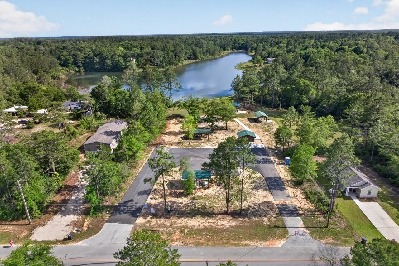 158 W Violet Lane, DeFuniak Springs
