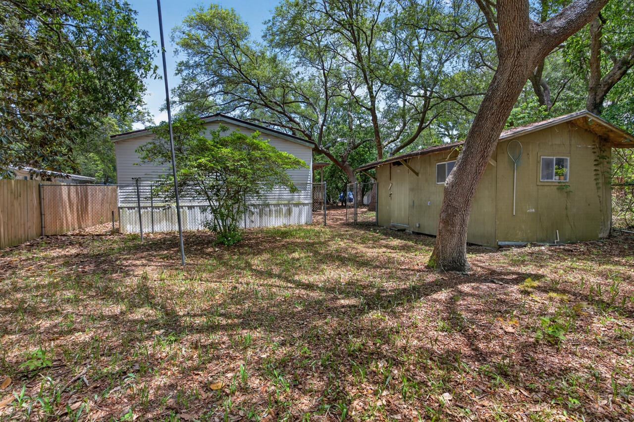 1037 Everglade Drive