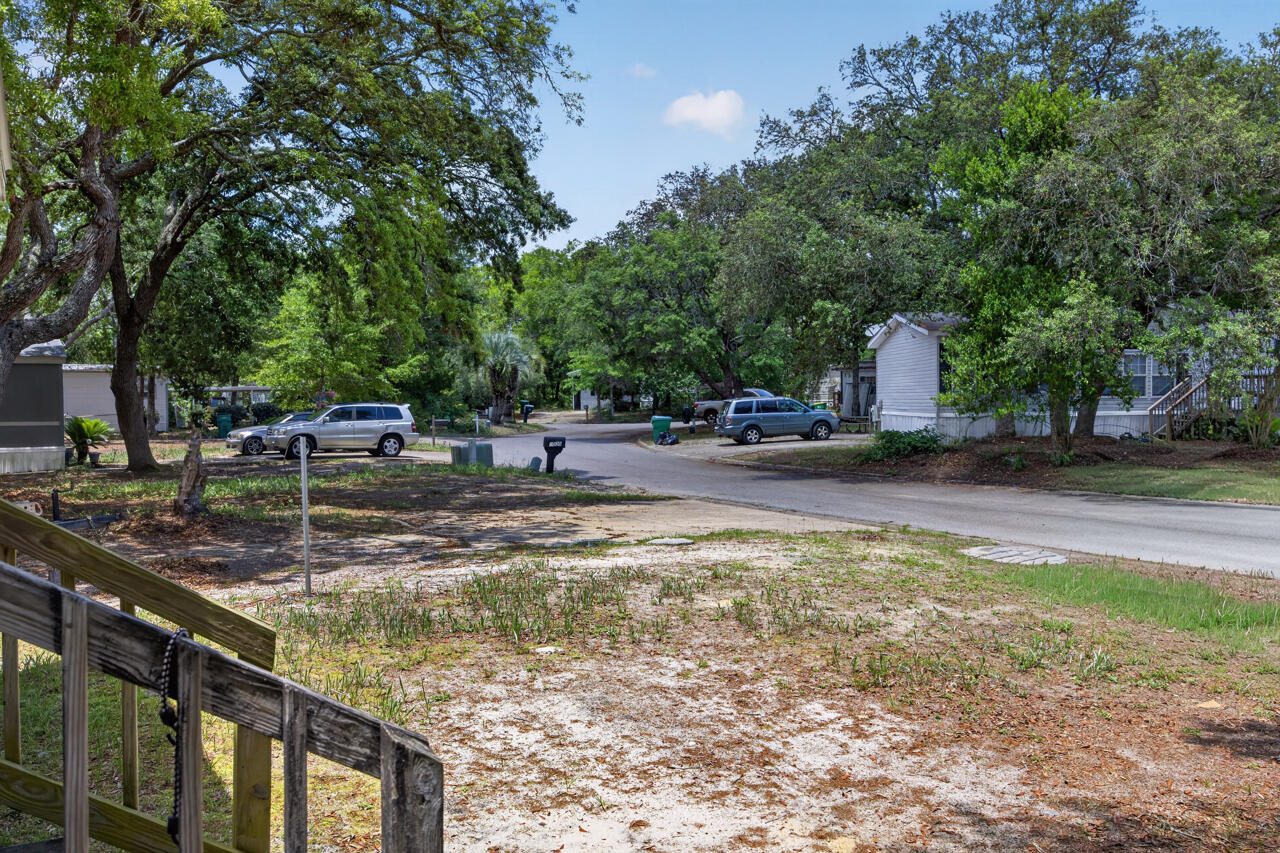1037 Everglade Drive