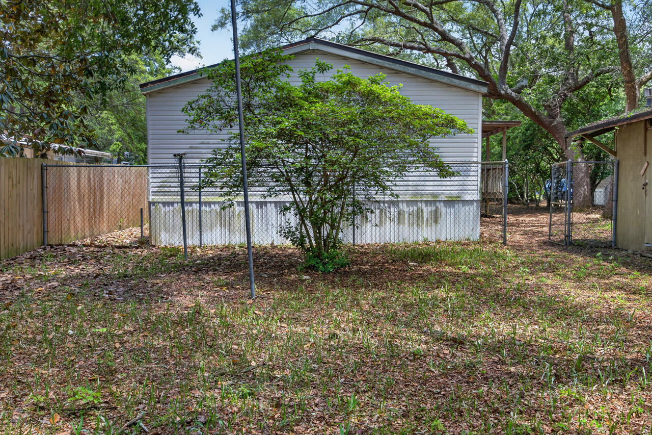 1037 Everglade Drive