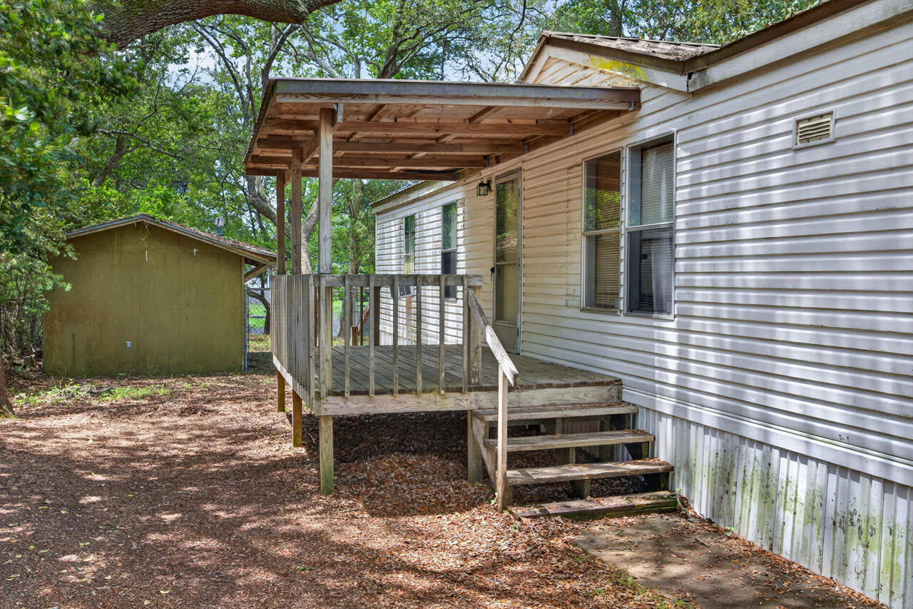 1037 Everglade Drive