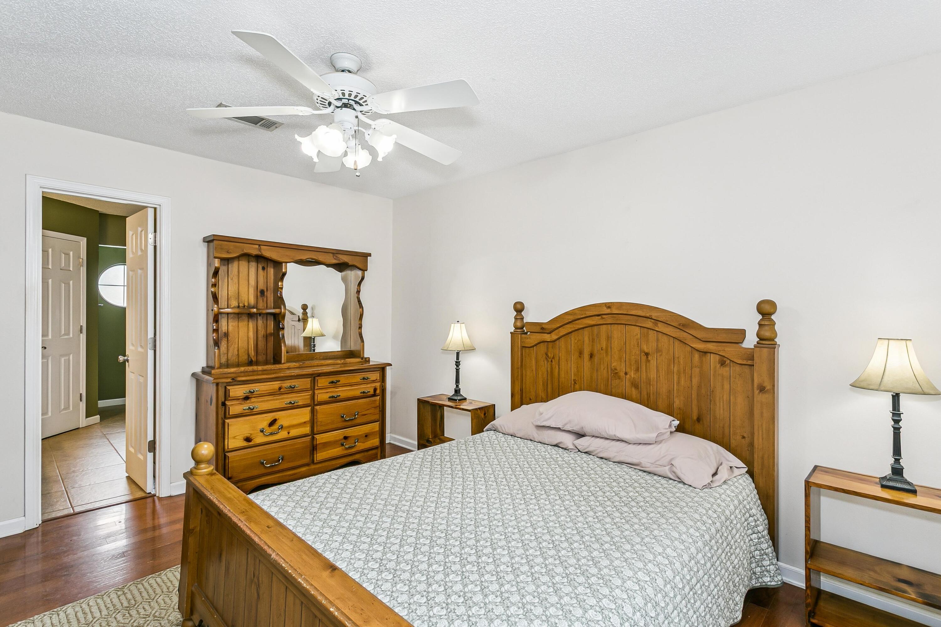 2201 Wedgewood Court