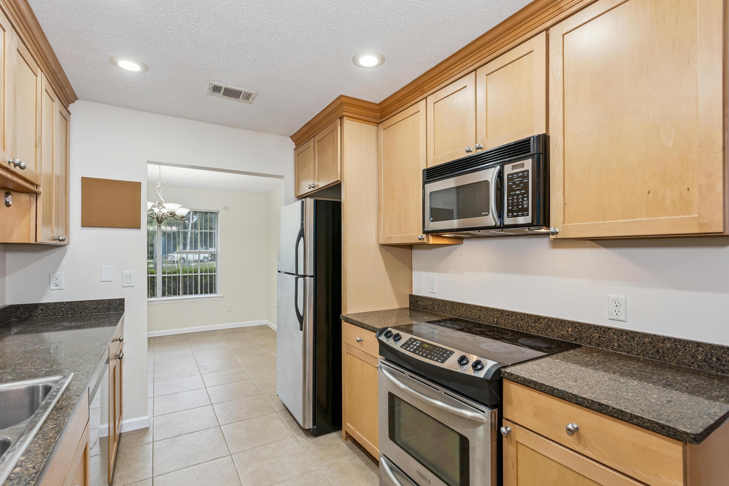 2201 Wedgewood Court