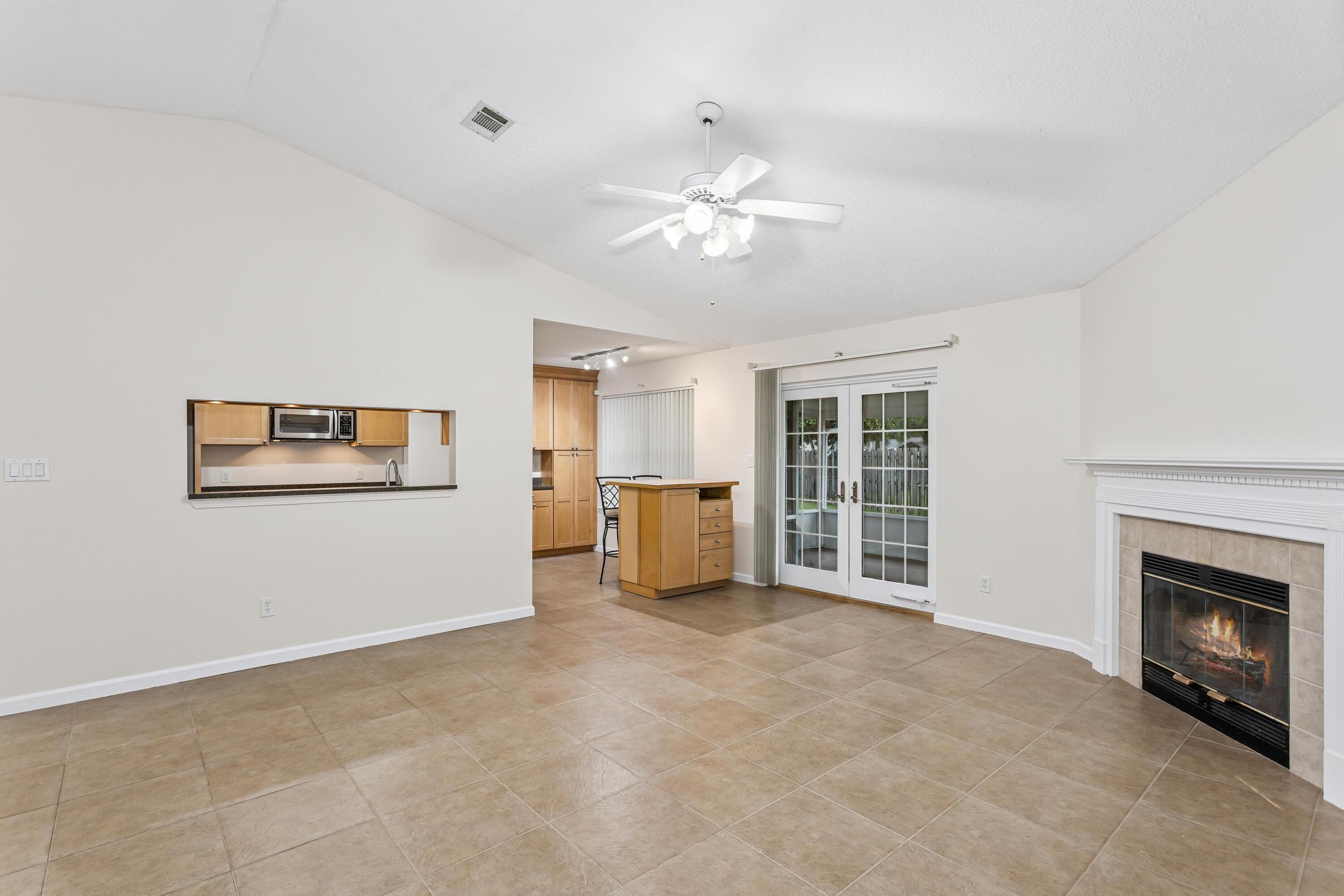 2201 Wedgewood Court