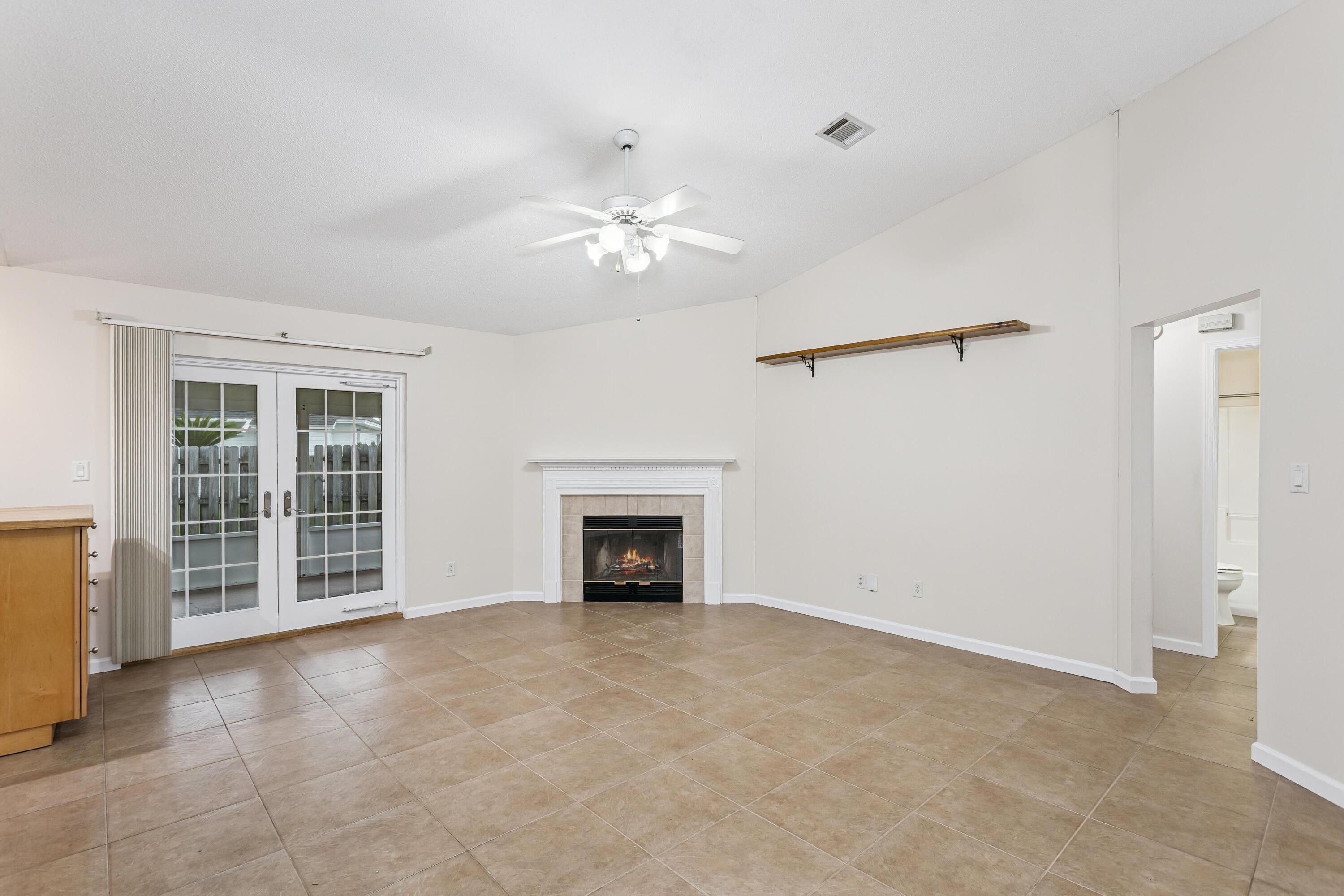 2201 Wedgewood Court