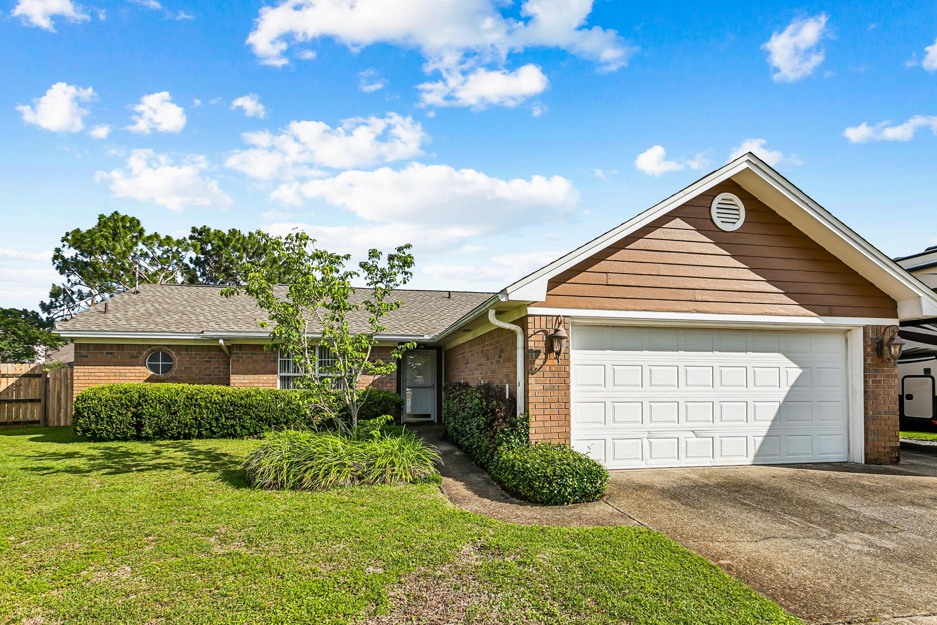 2201 Wedgewood Court