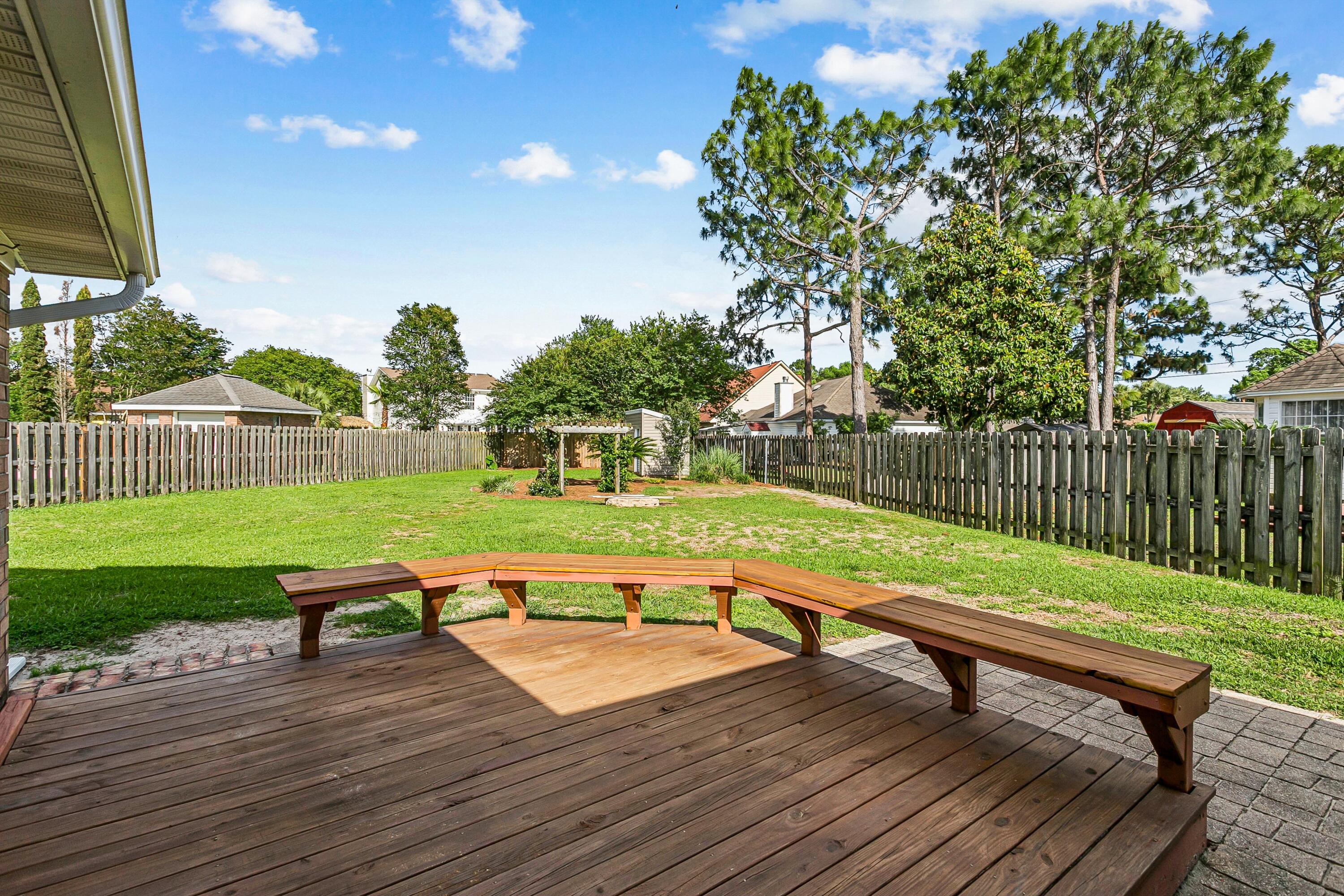2201 Wedgewood Court