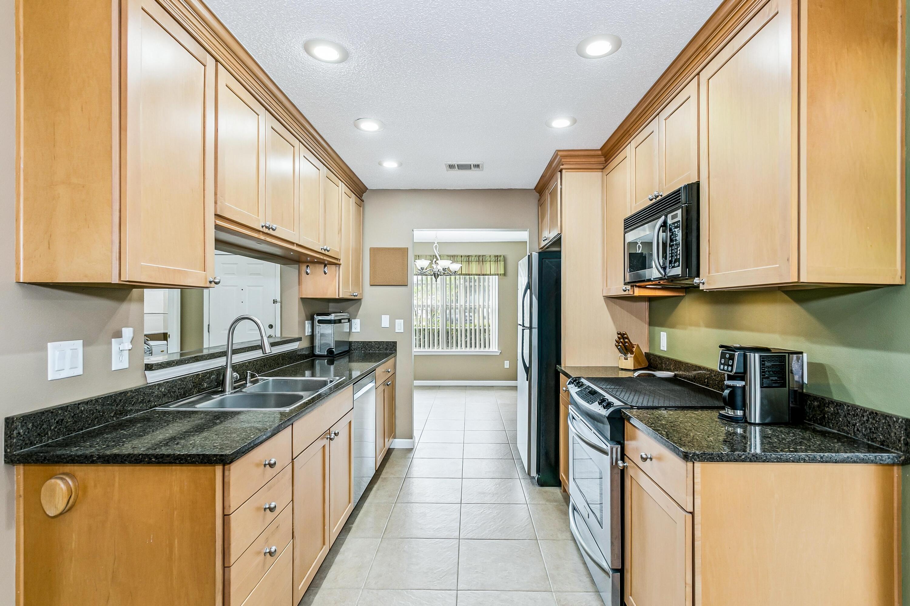 2201 Wedgewood Court