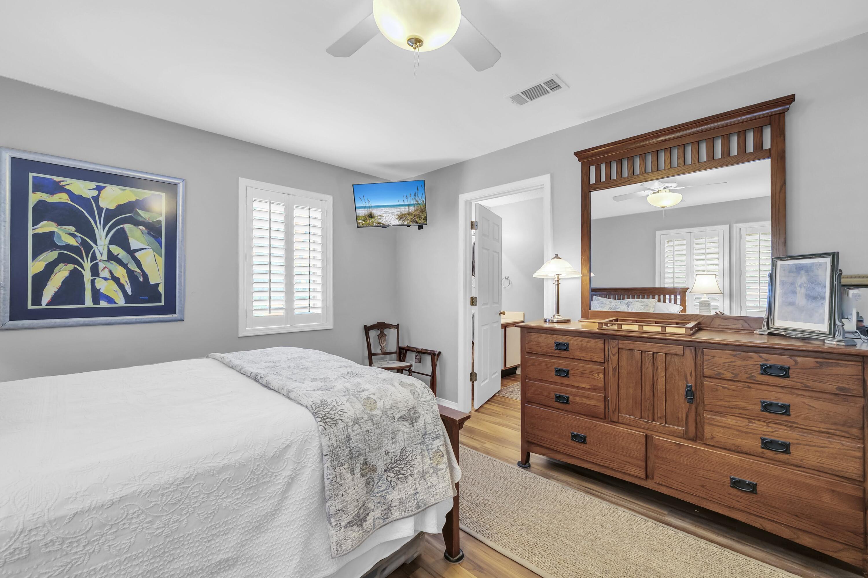 8 Stewart Lake Cove 200