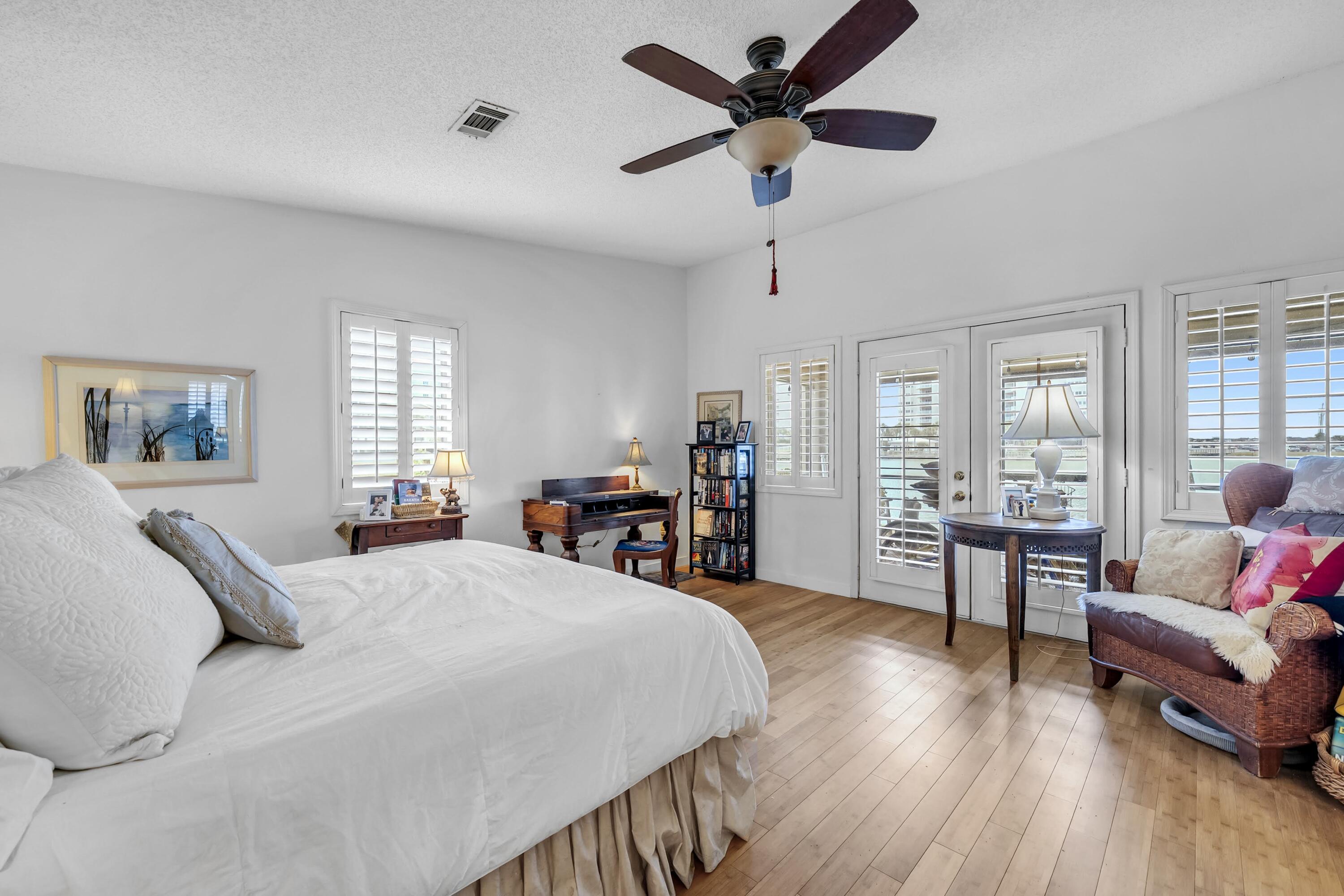 8 Stewart Lake Cove 200