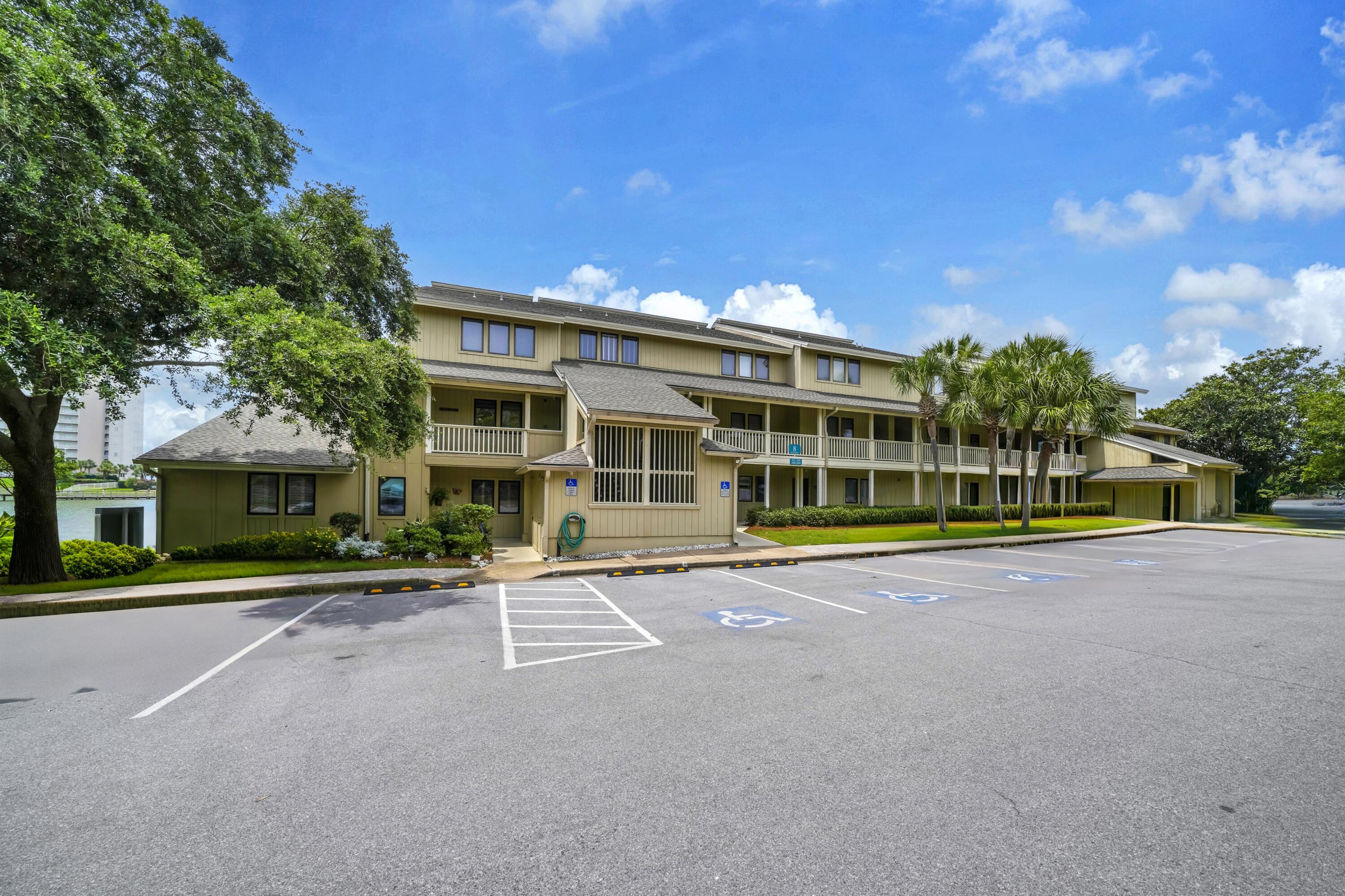 8 Stewart Lake Cove 200