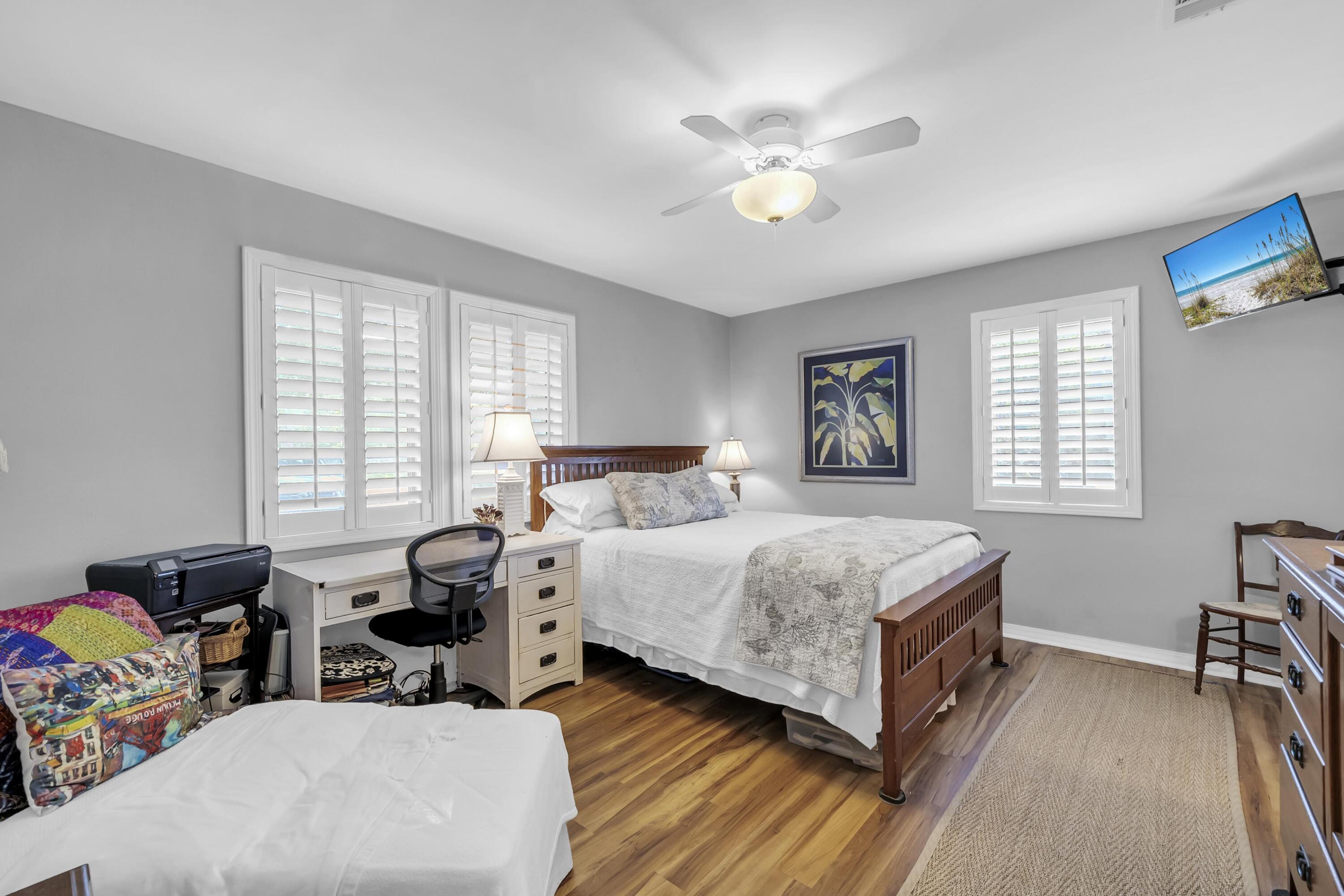 8 Stewart Lake Cove 200