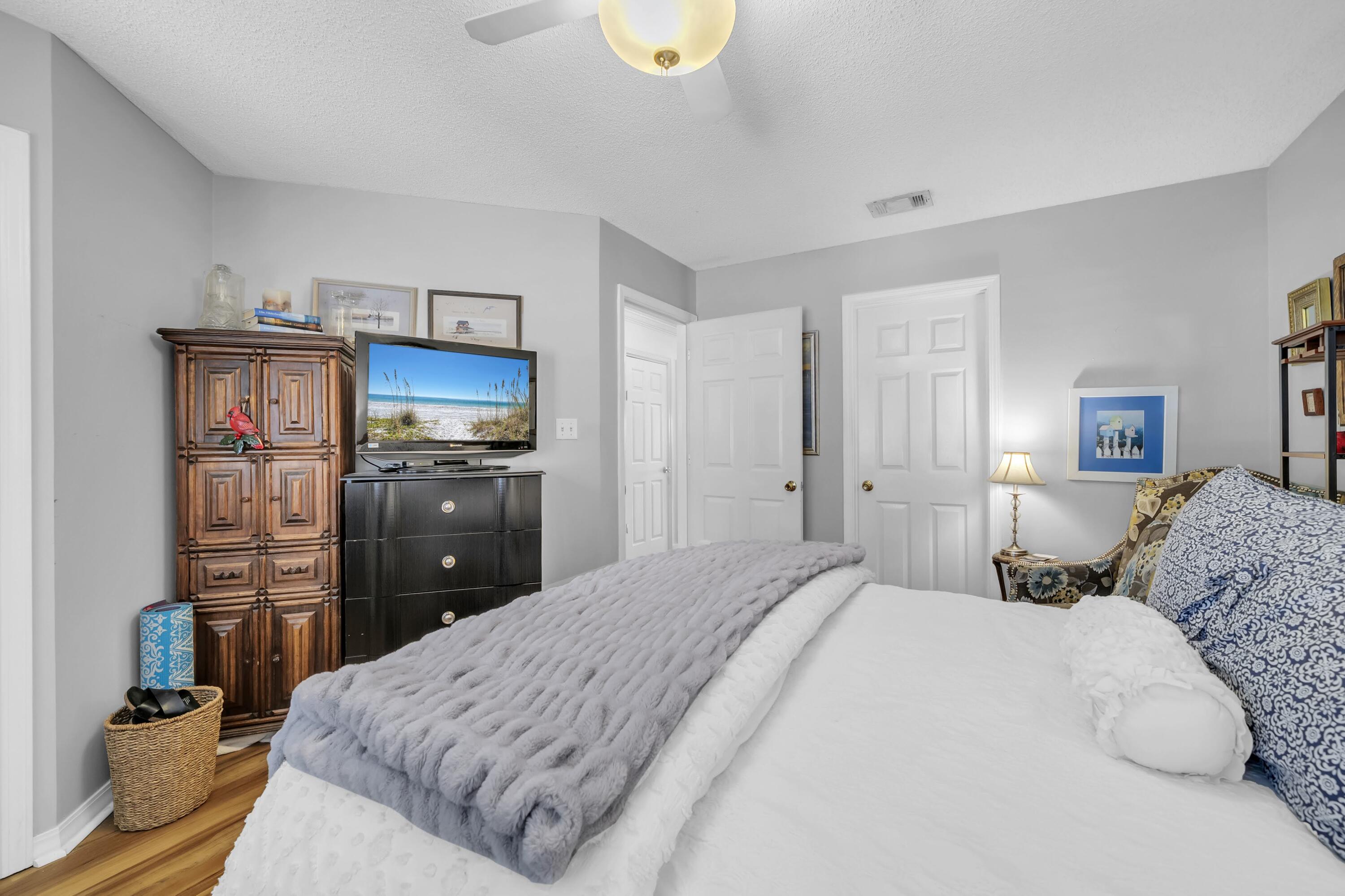 8 Stewart Lake Cove 200