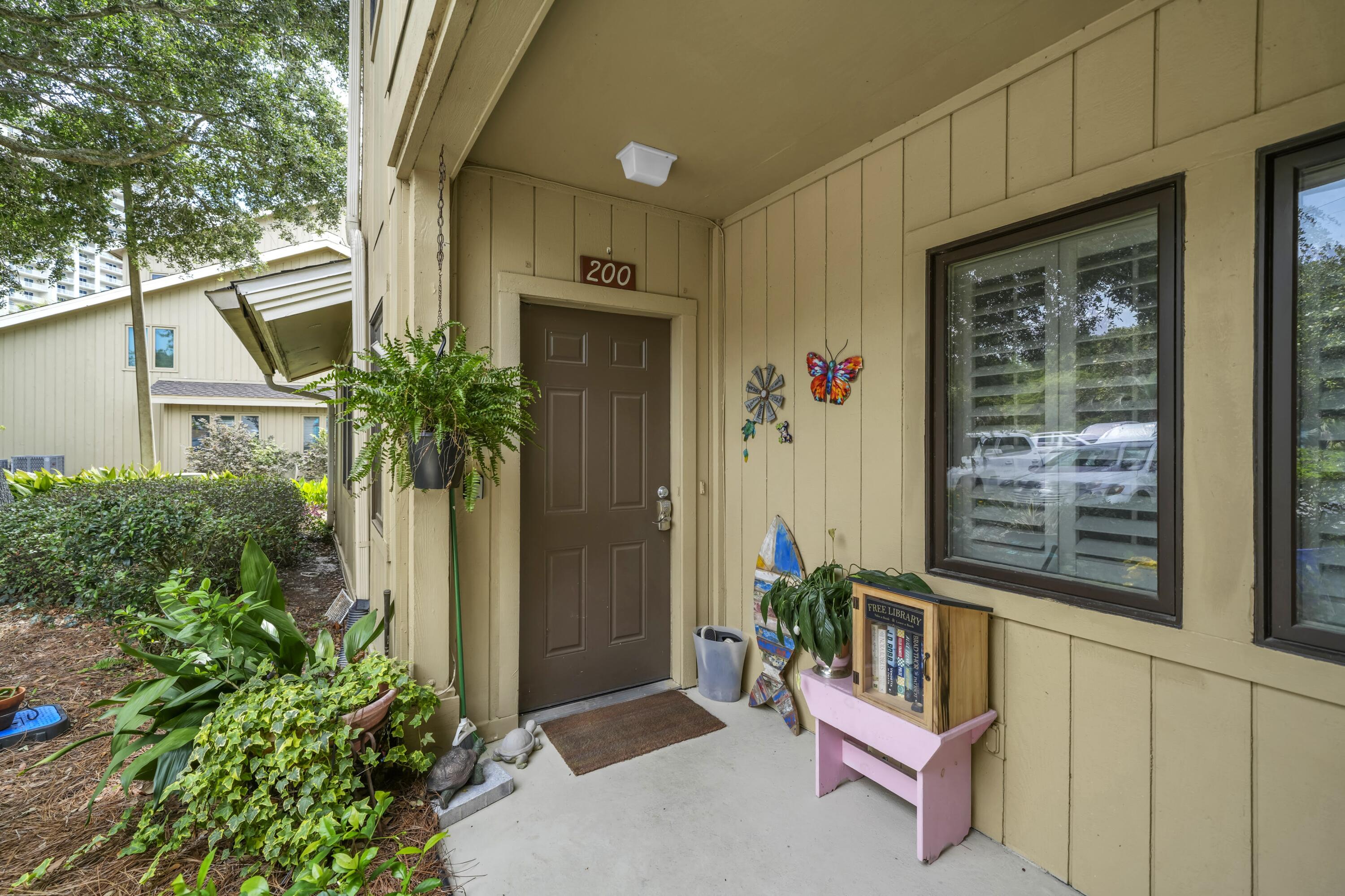 8 Stewart Lake Cove 200