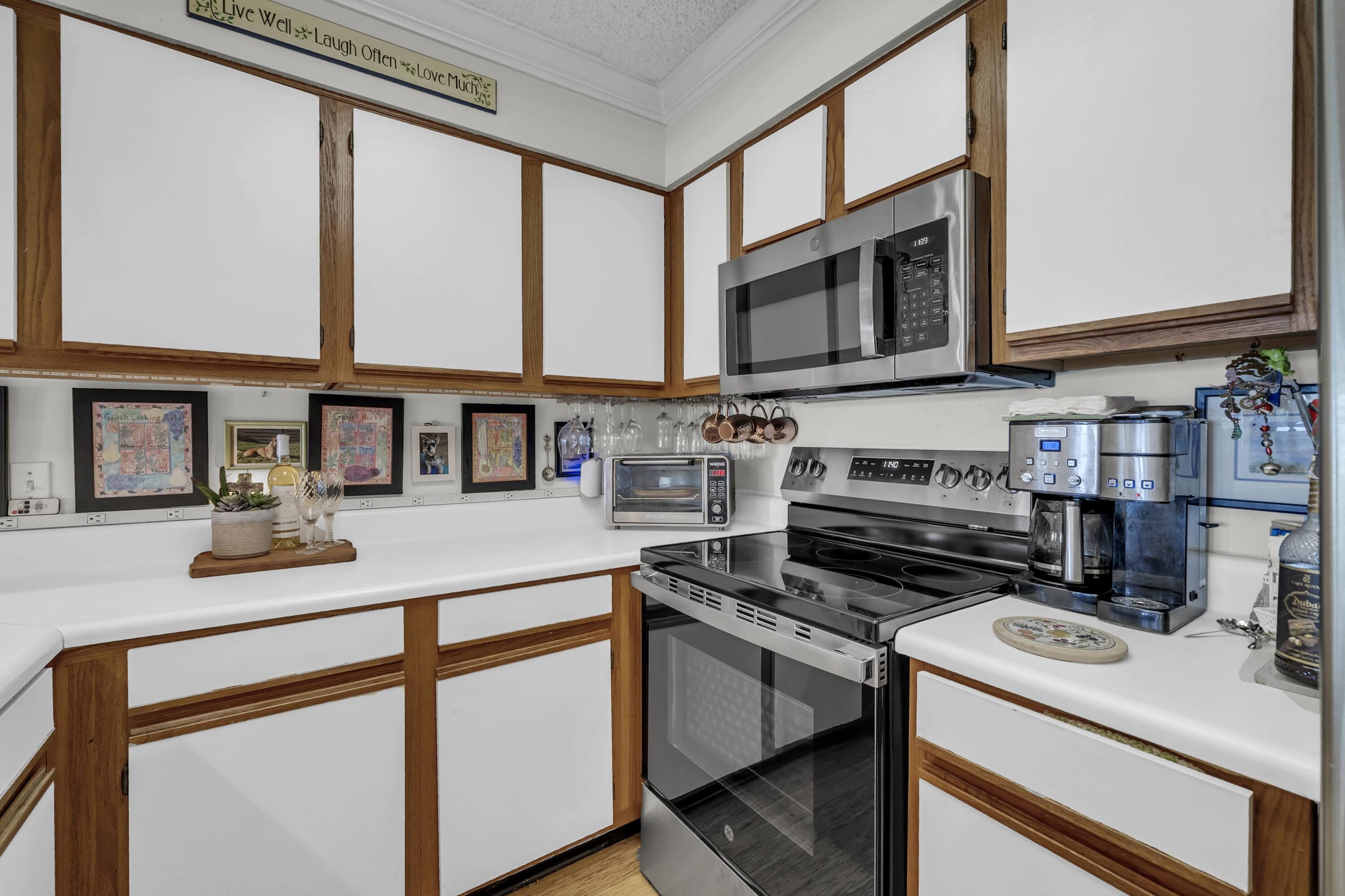 8 Stewart Lake Cove 200