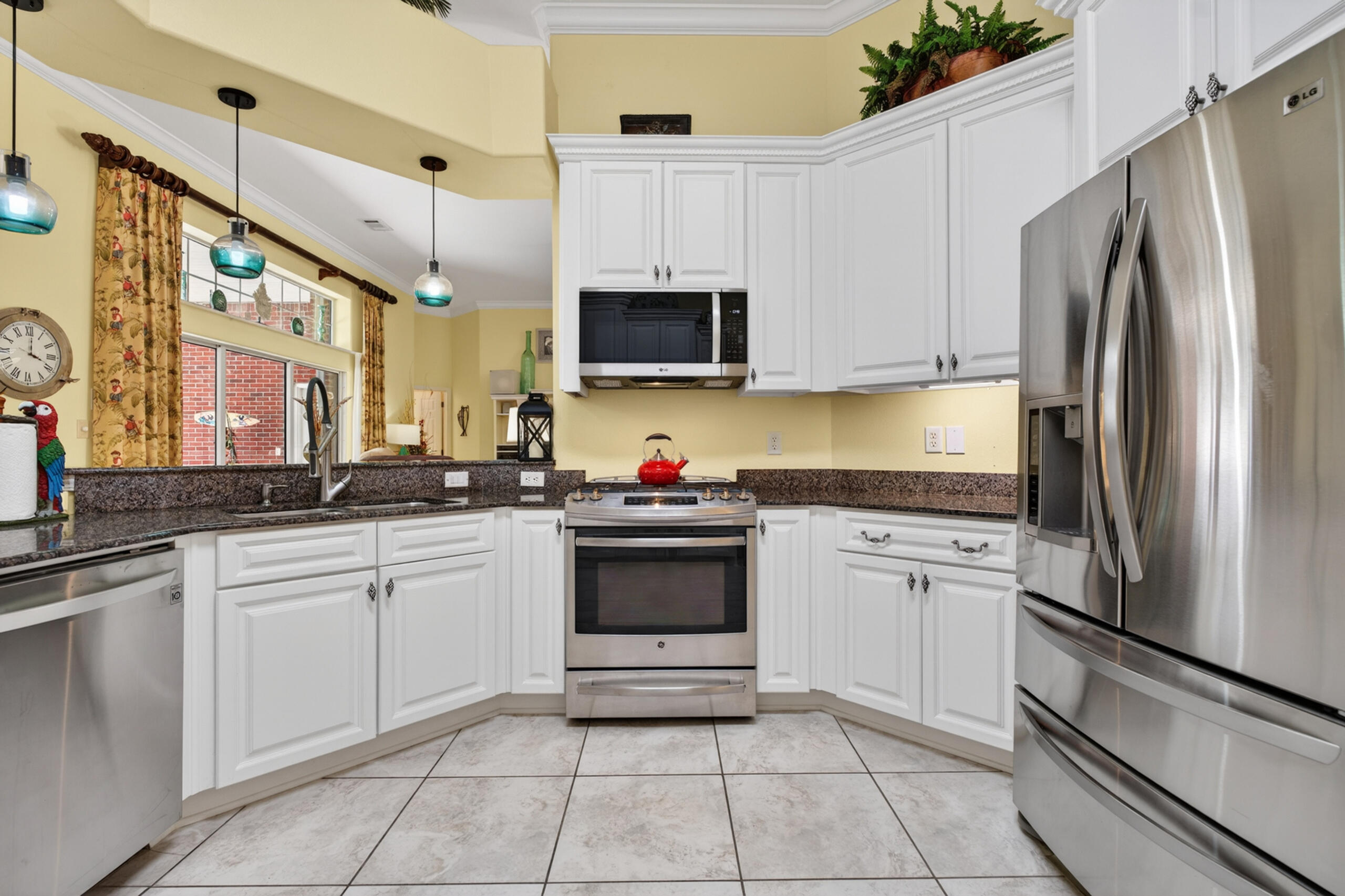 4242 Bobcat Cove