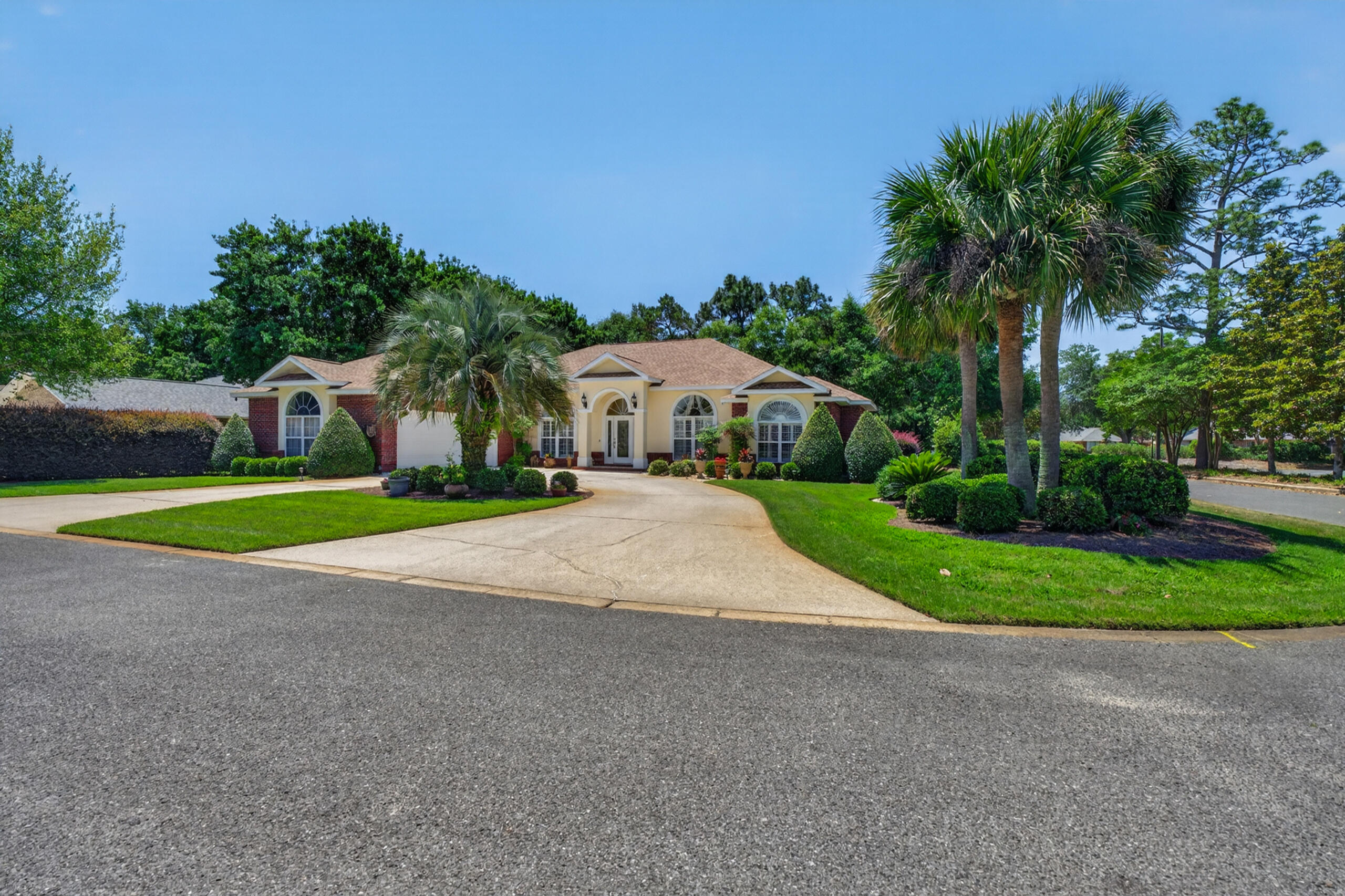 4242 Bobcat Cove