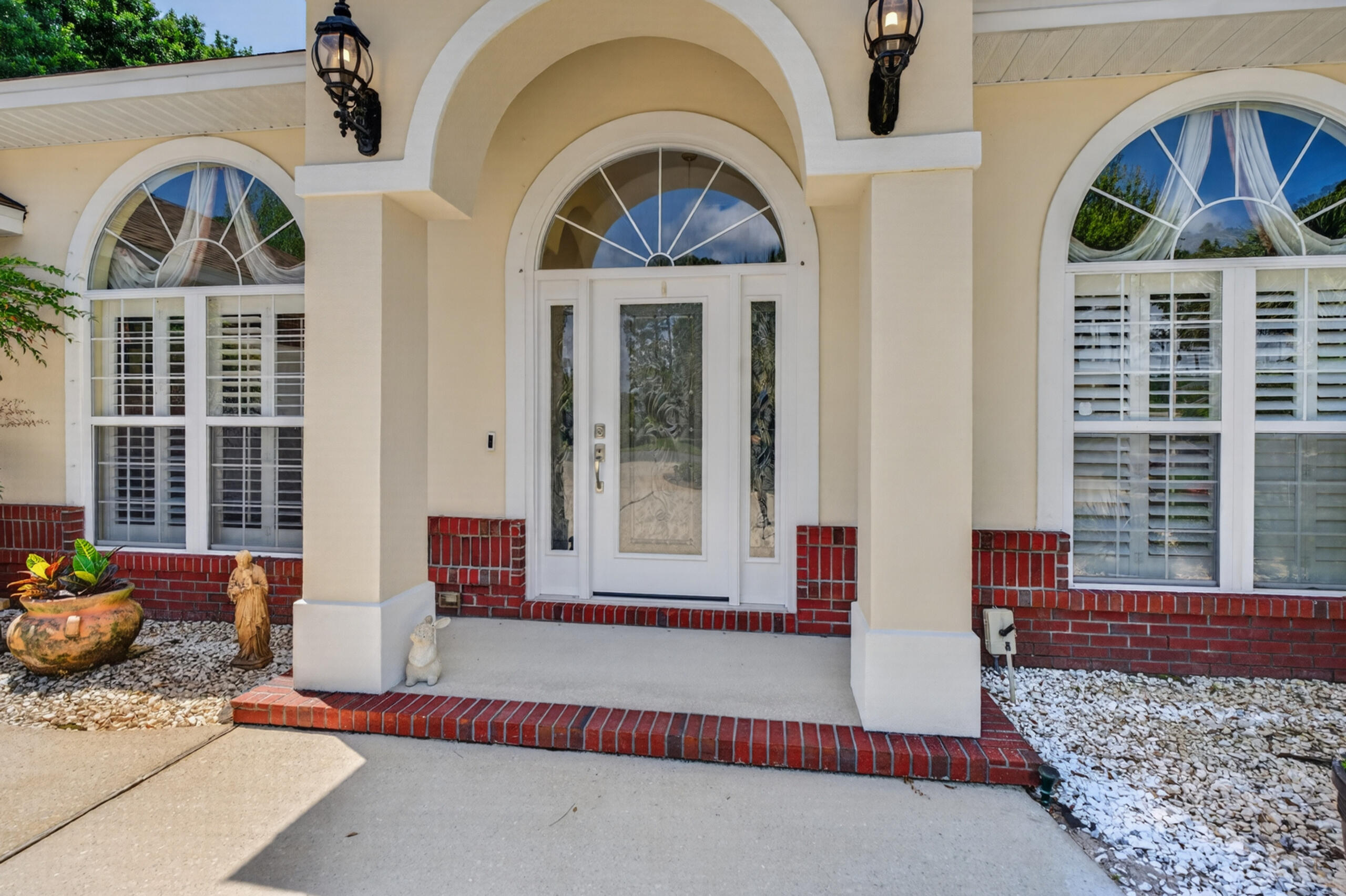 4242 Bobcat Cove