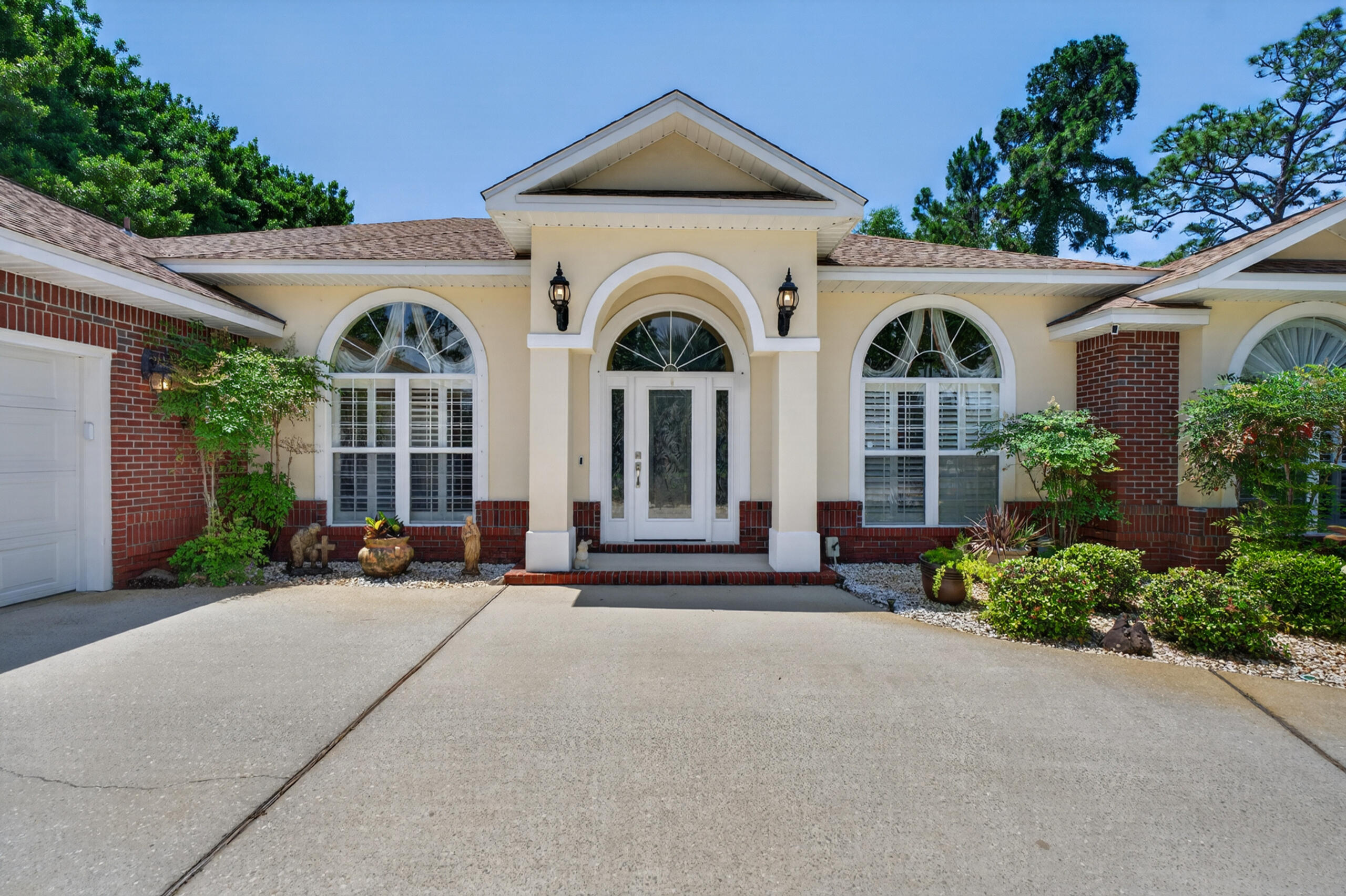 4242 Bobcat Cove
