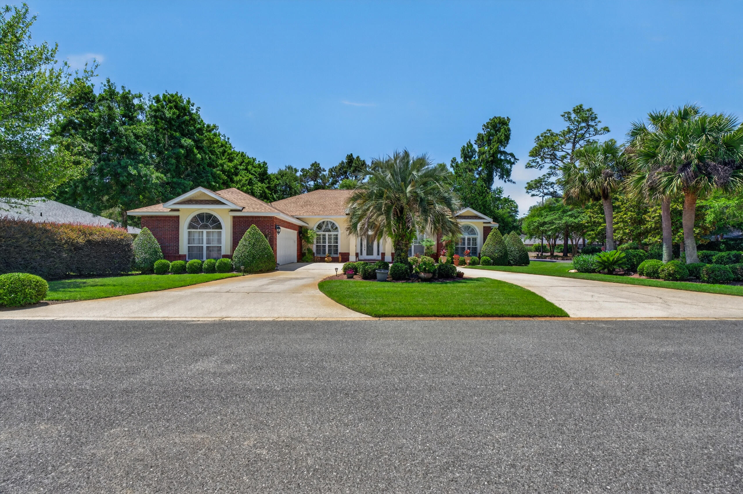 4242 Bobcat Cove
