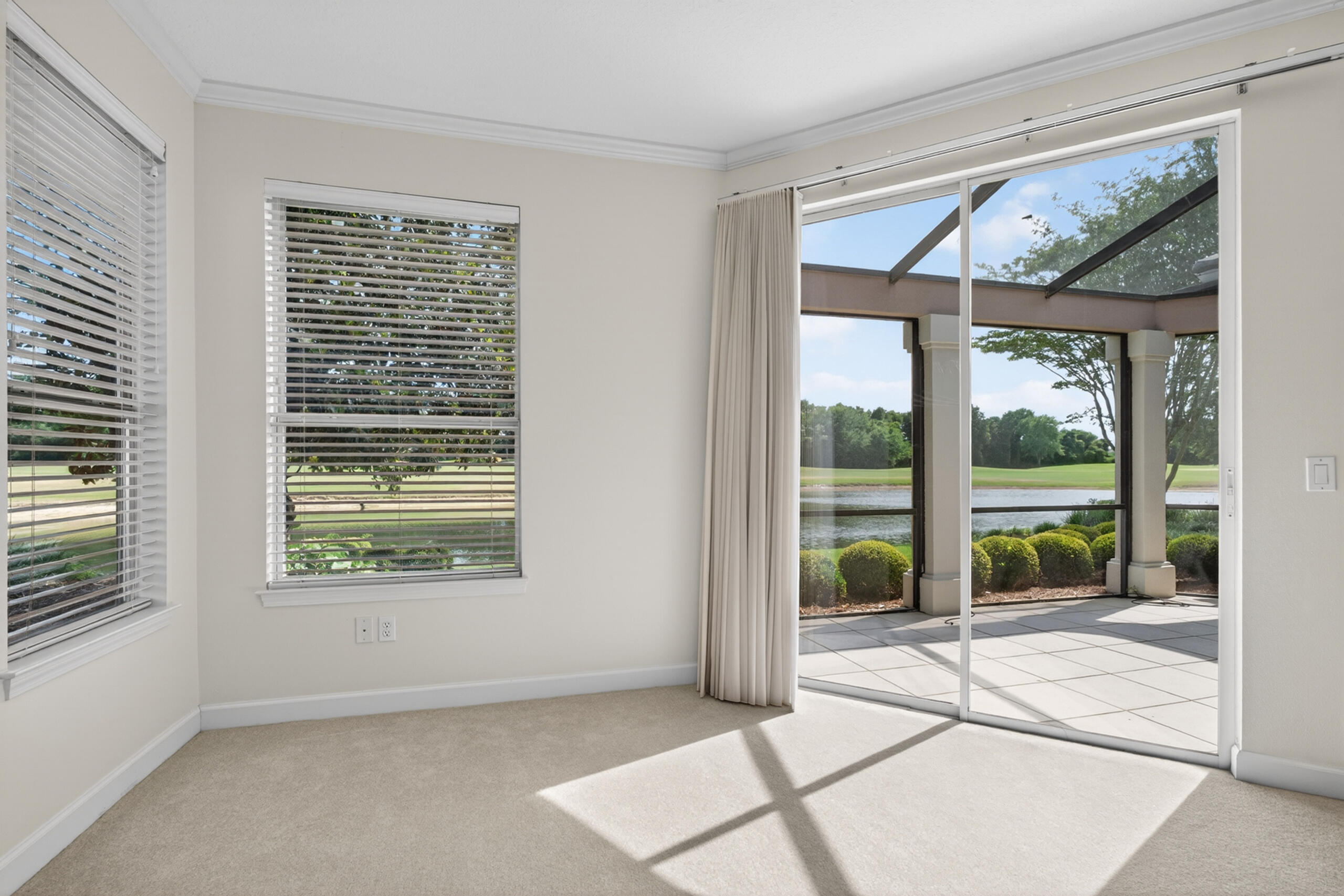 4318 Carriage Lane