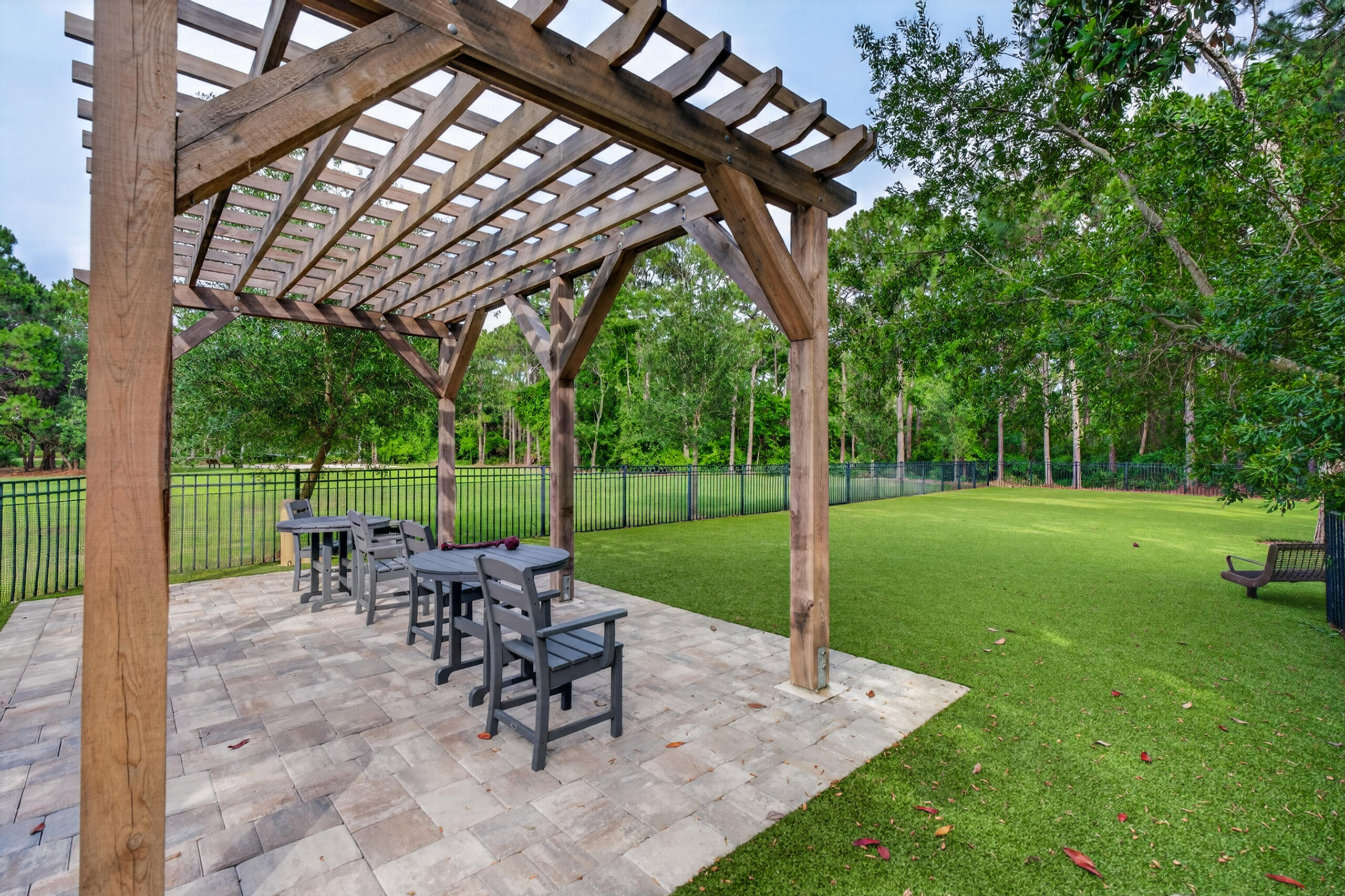 4318 Carriage Lane
