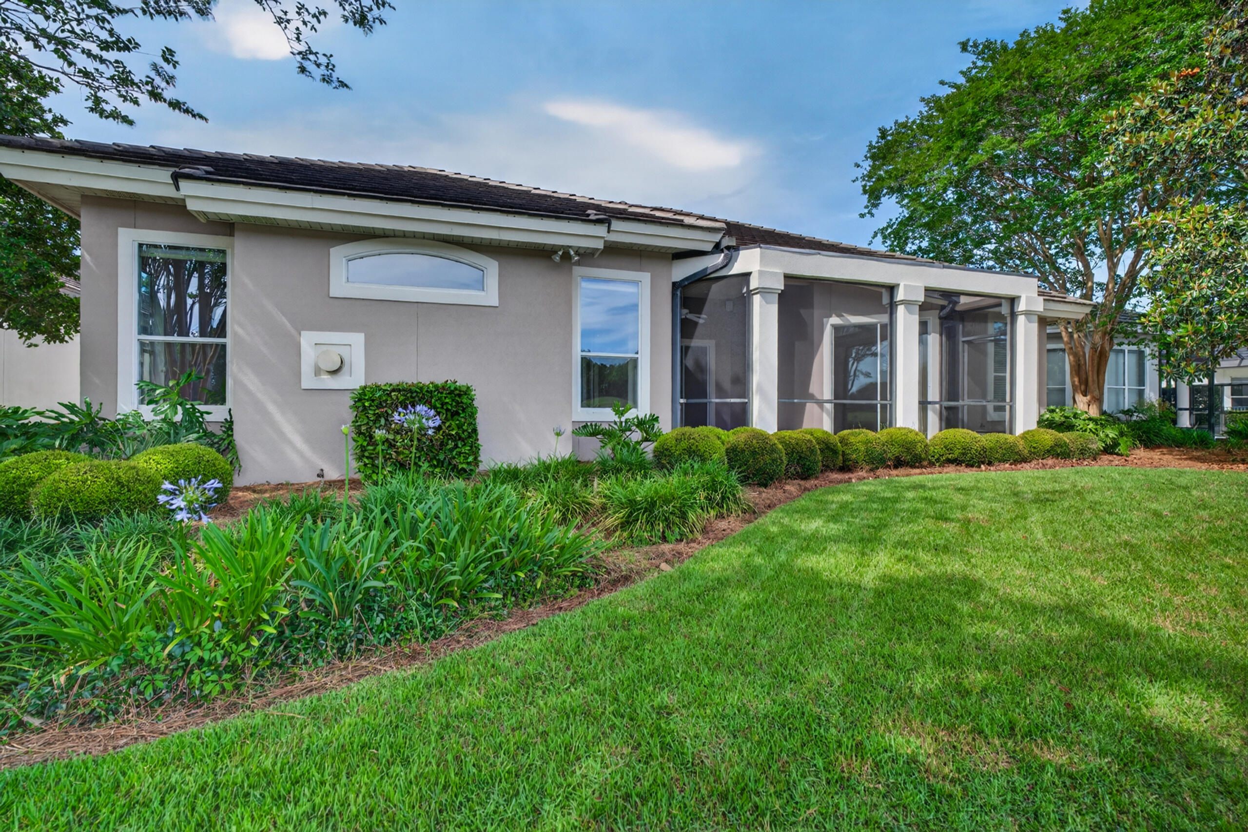 4318 Carriage Lane