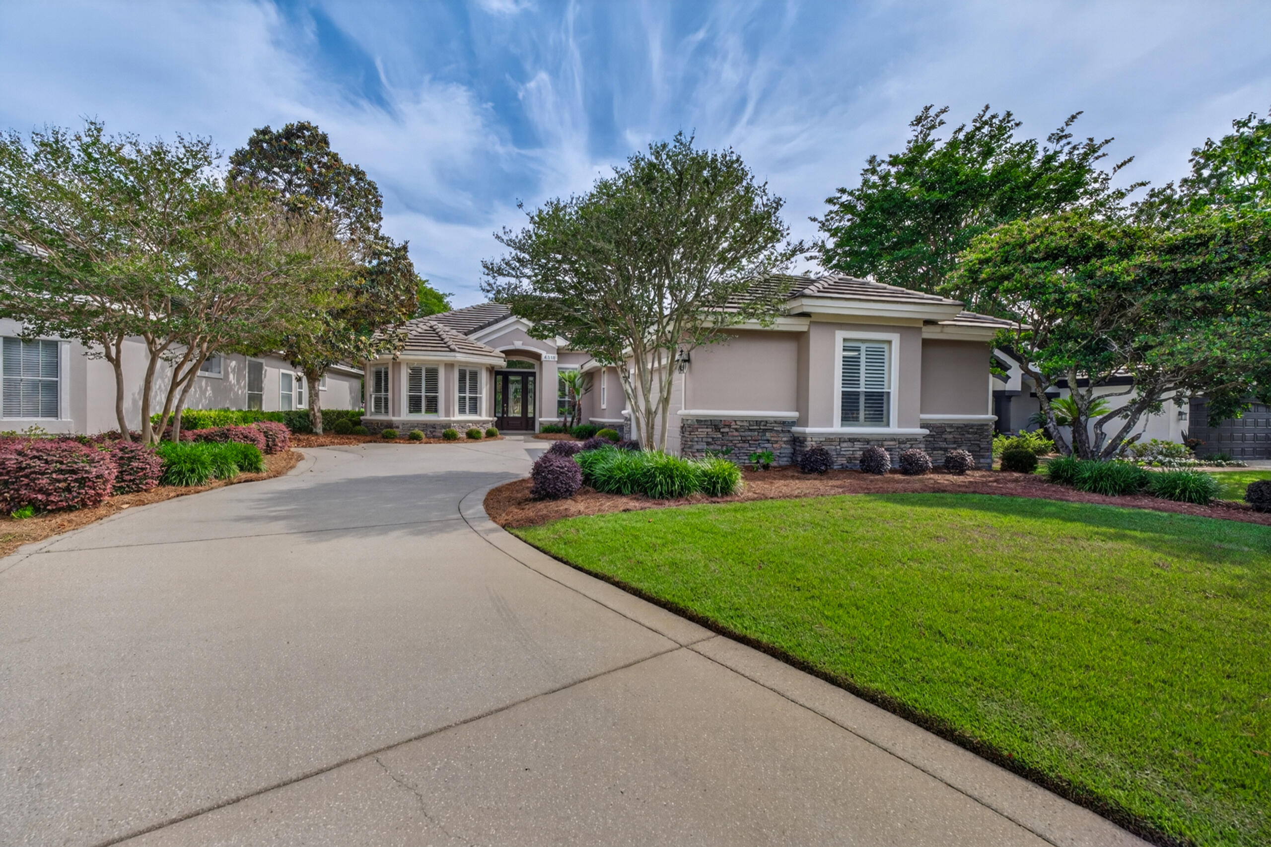 4318 Carriage Lane