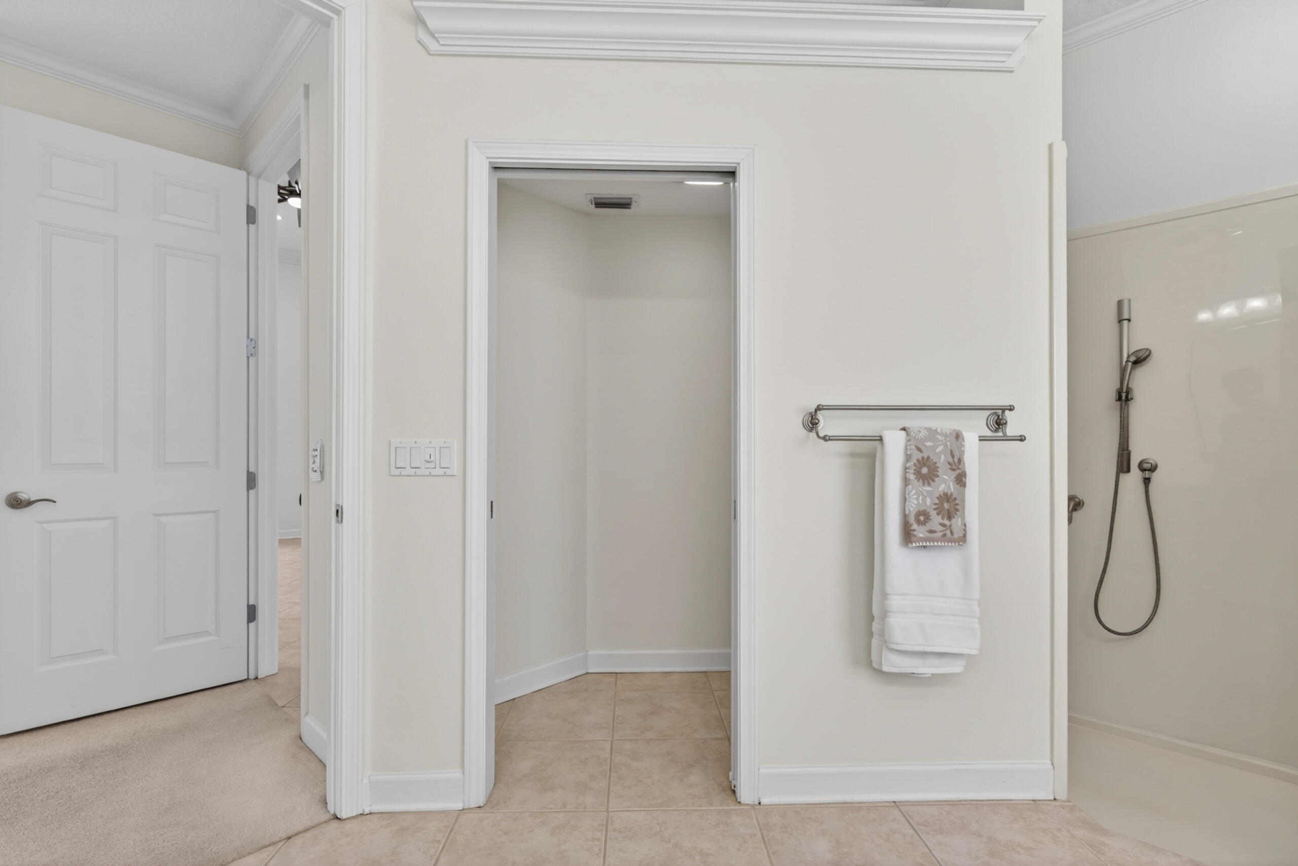 4318 Carriage Lane