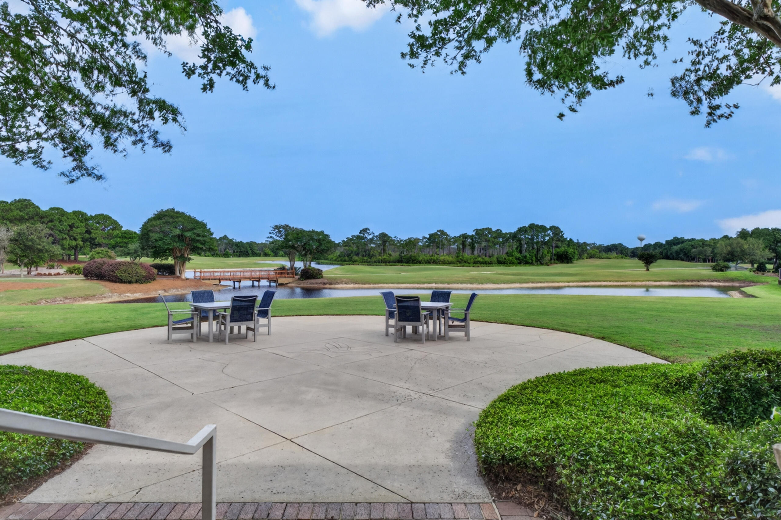 4318 Carriage Lane