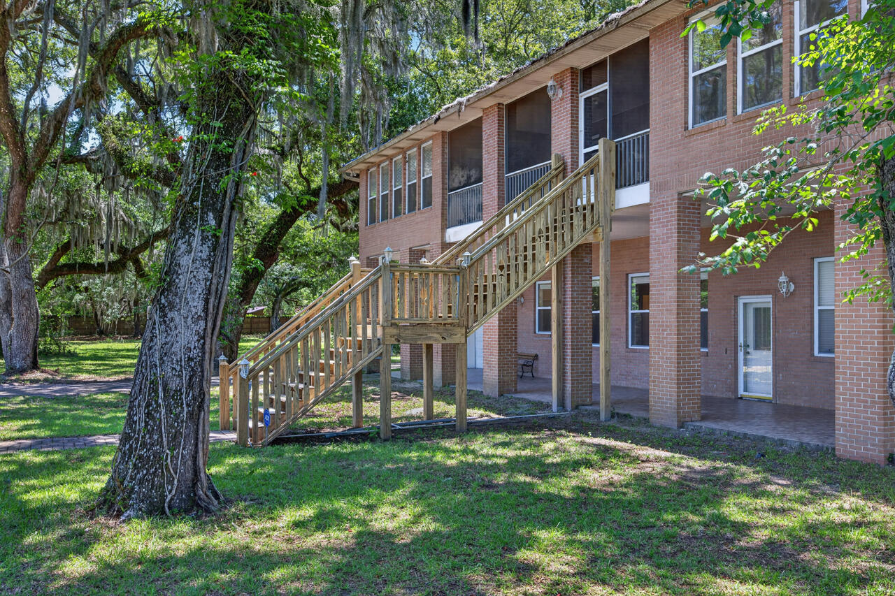 7348 W ST HWY 20