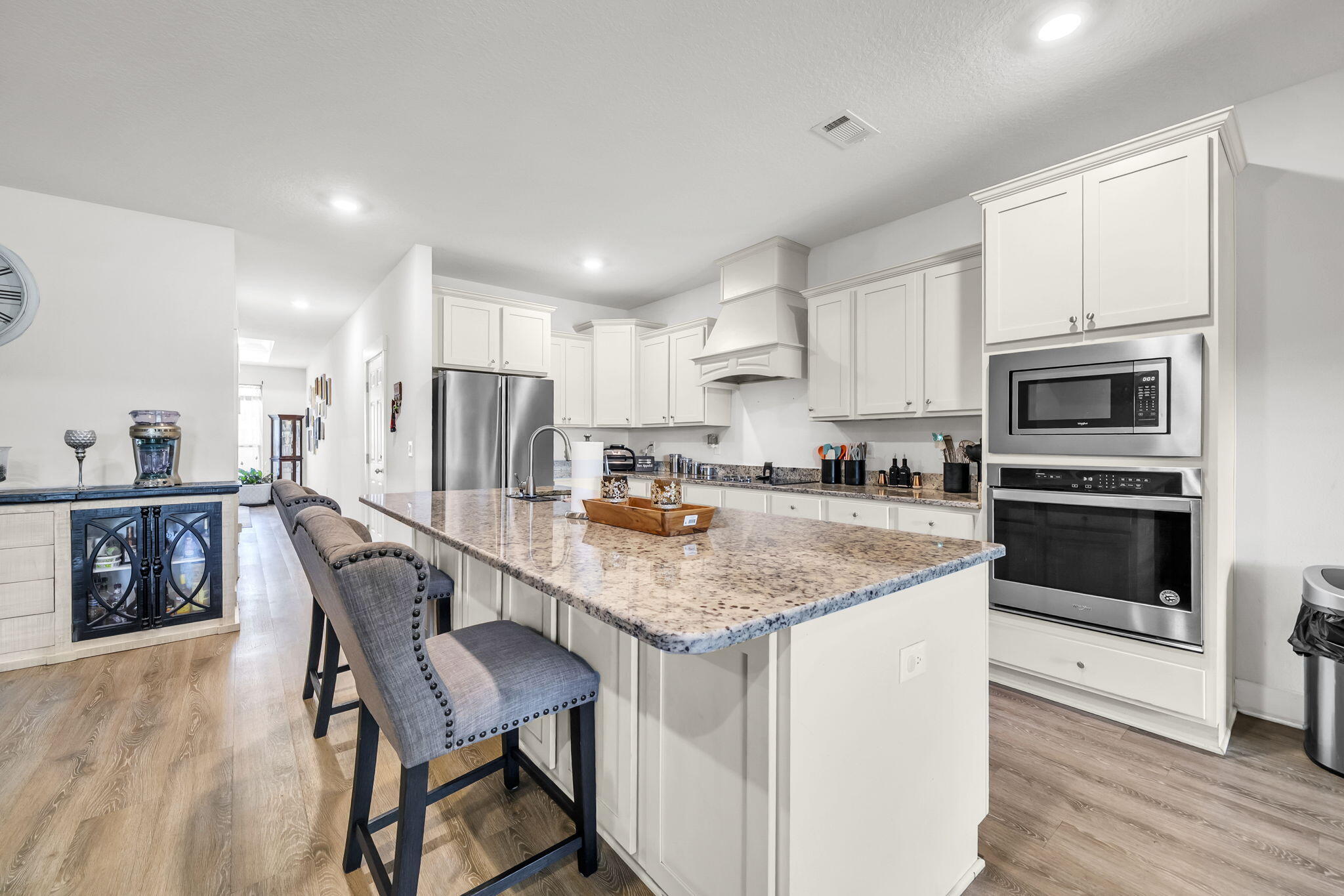 6001 Fiori Drive