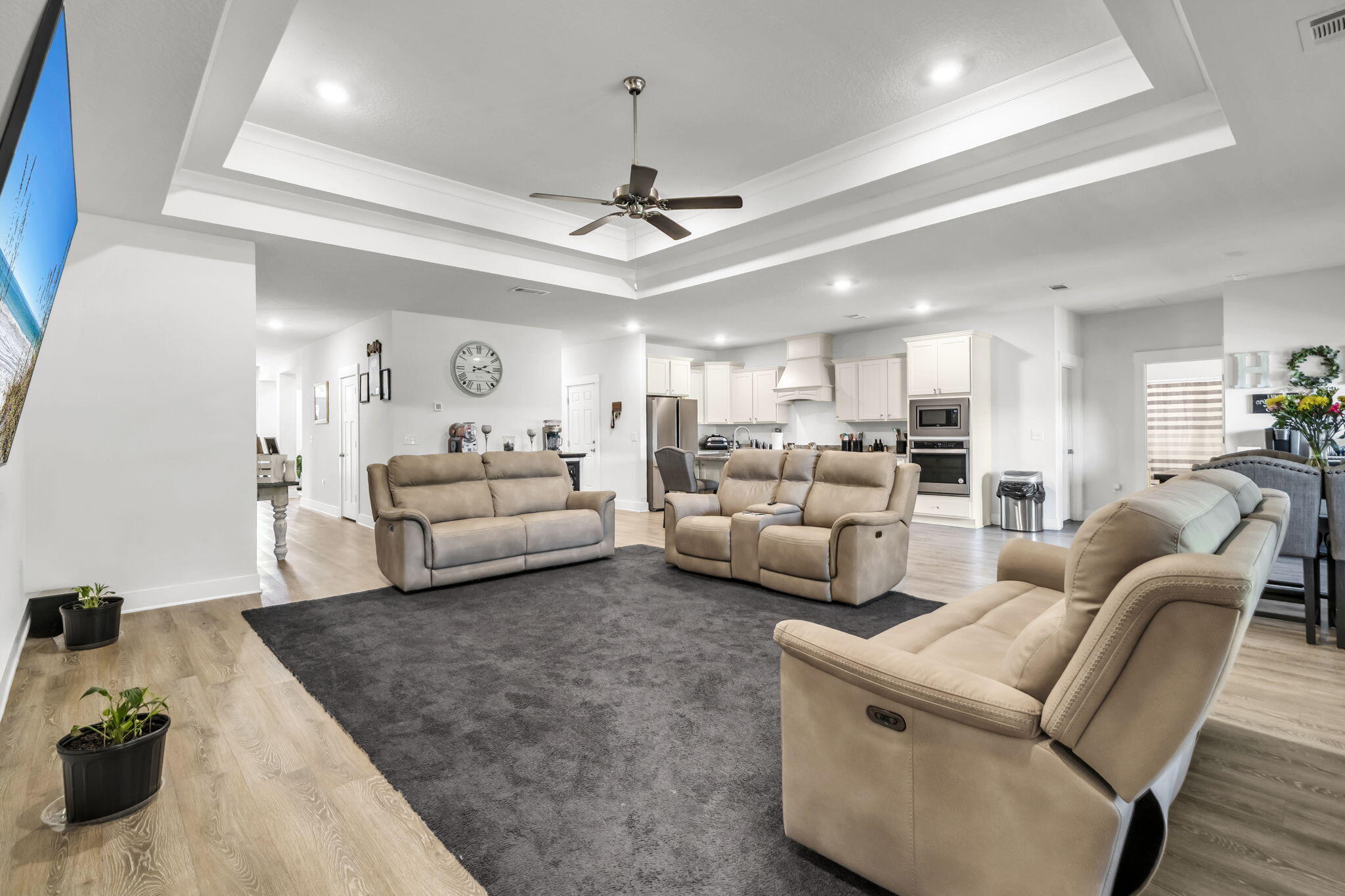 6001 Fiori Drive