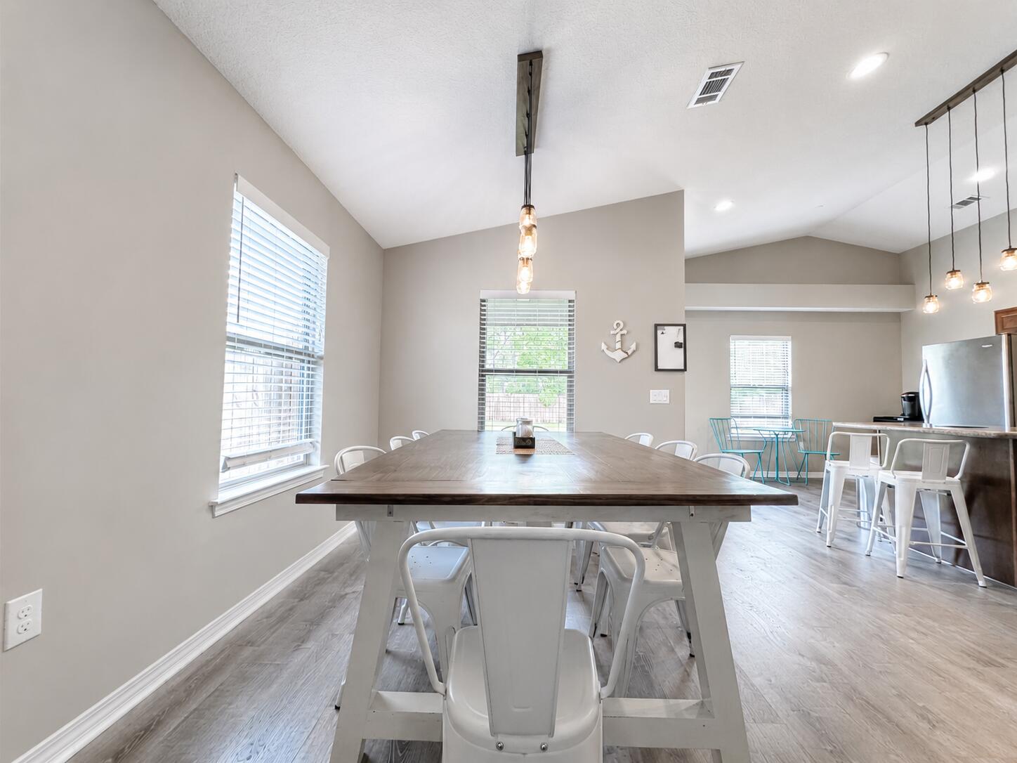 8924 Quail Roost Drive