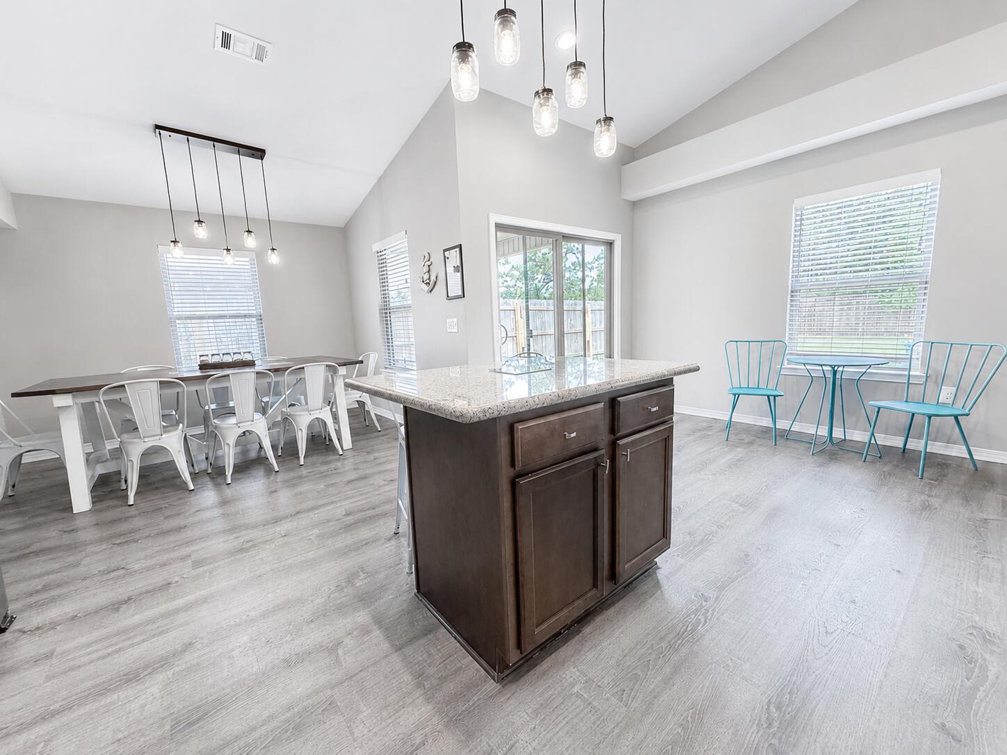 8924 Quail Roost Drive