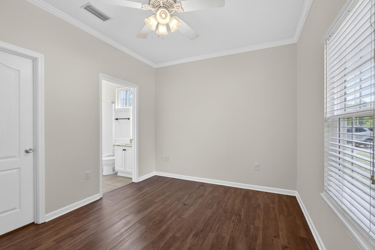 226 E Cypress Avenue, DeFuniak Springs