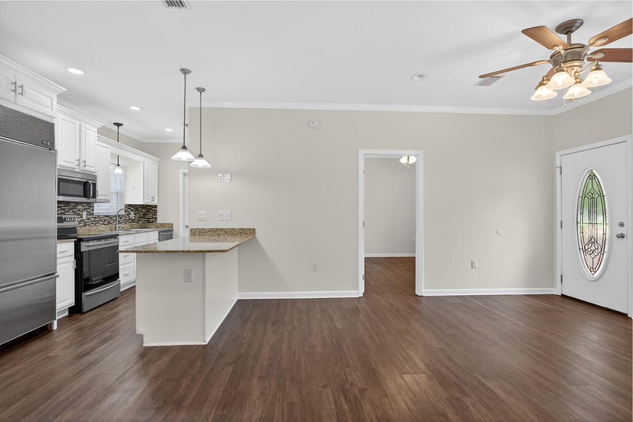 226 E Cypress Avenue, DeFuniak Springs