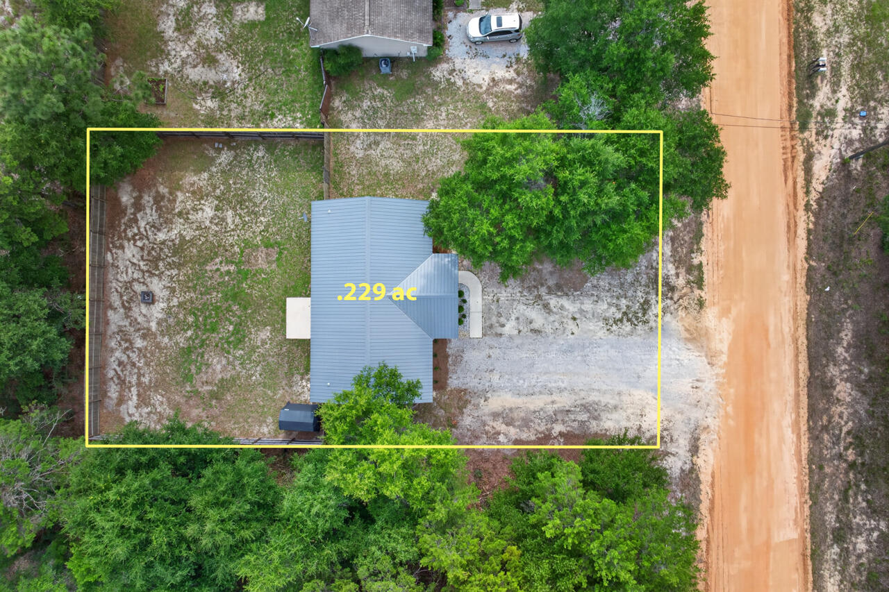 226 E Cypress Avenue, DeFuniak Springs
