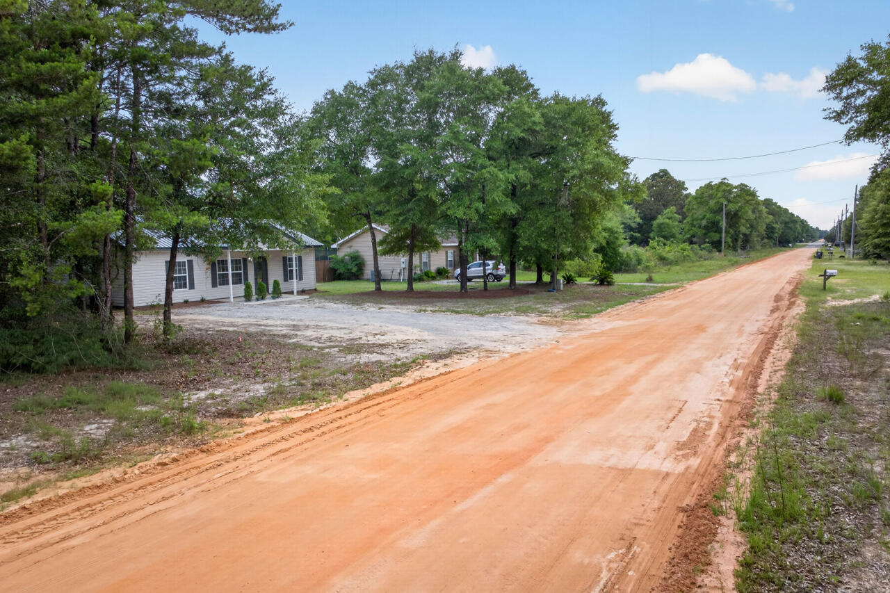 226 E Cypress Avenue, DeFuniak Springs