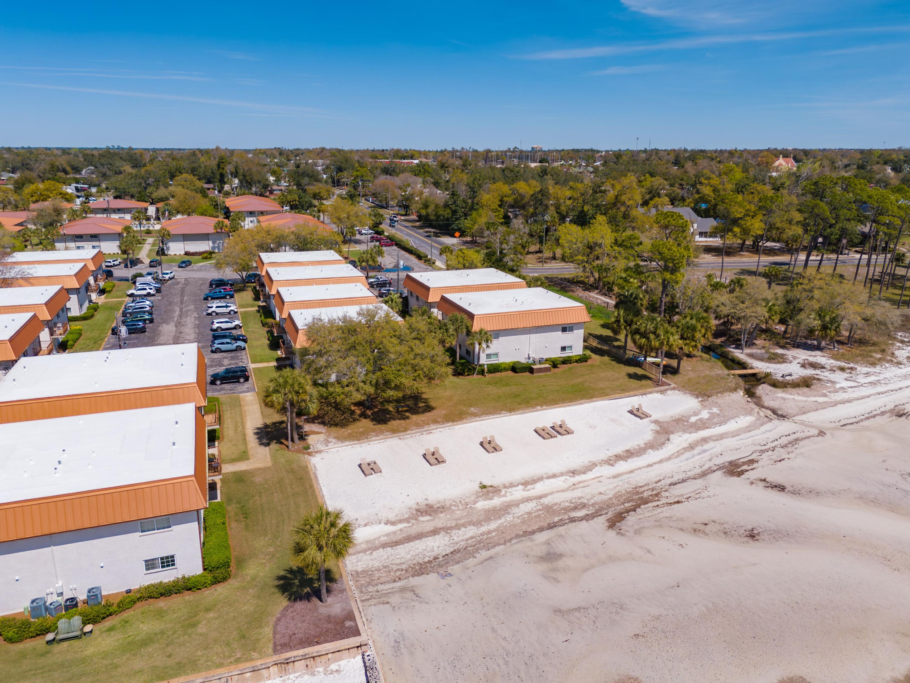 2100 W Beach Drive APT D101