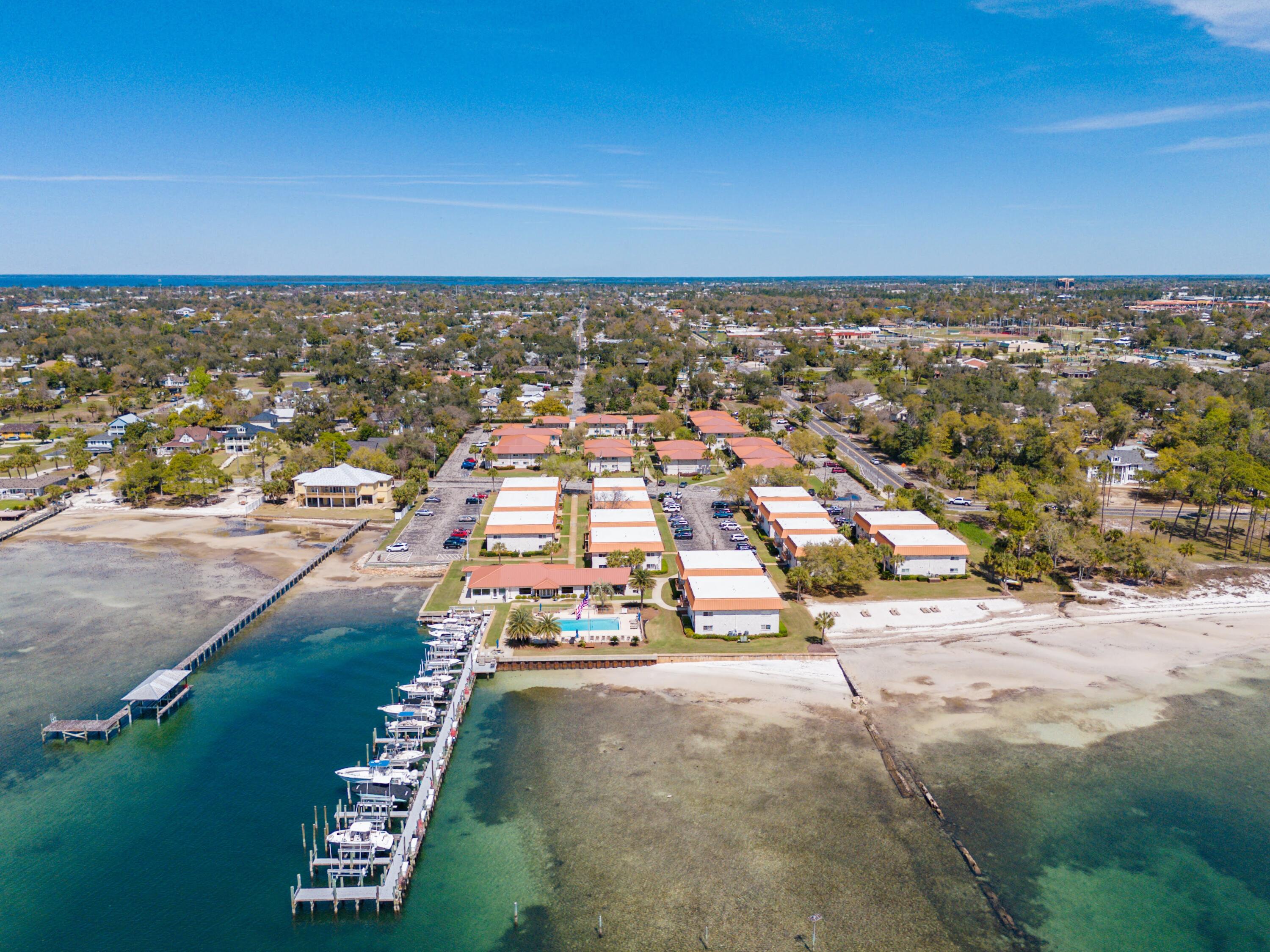 2100 W Beach Drive APT D101