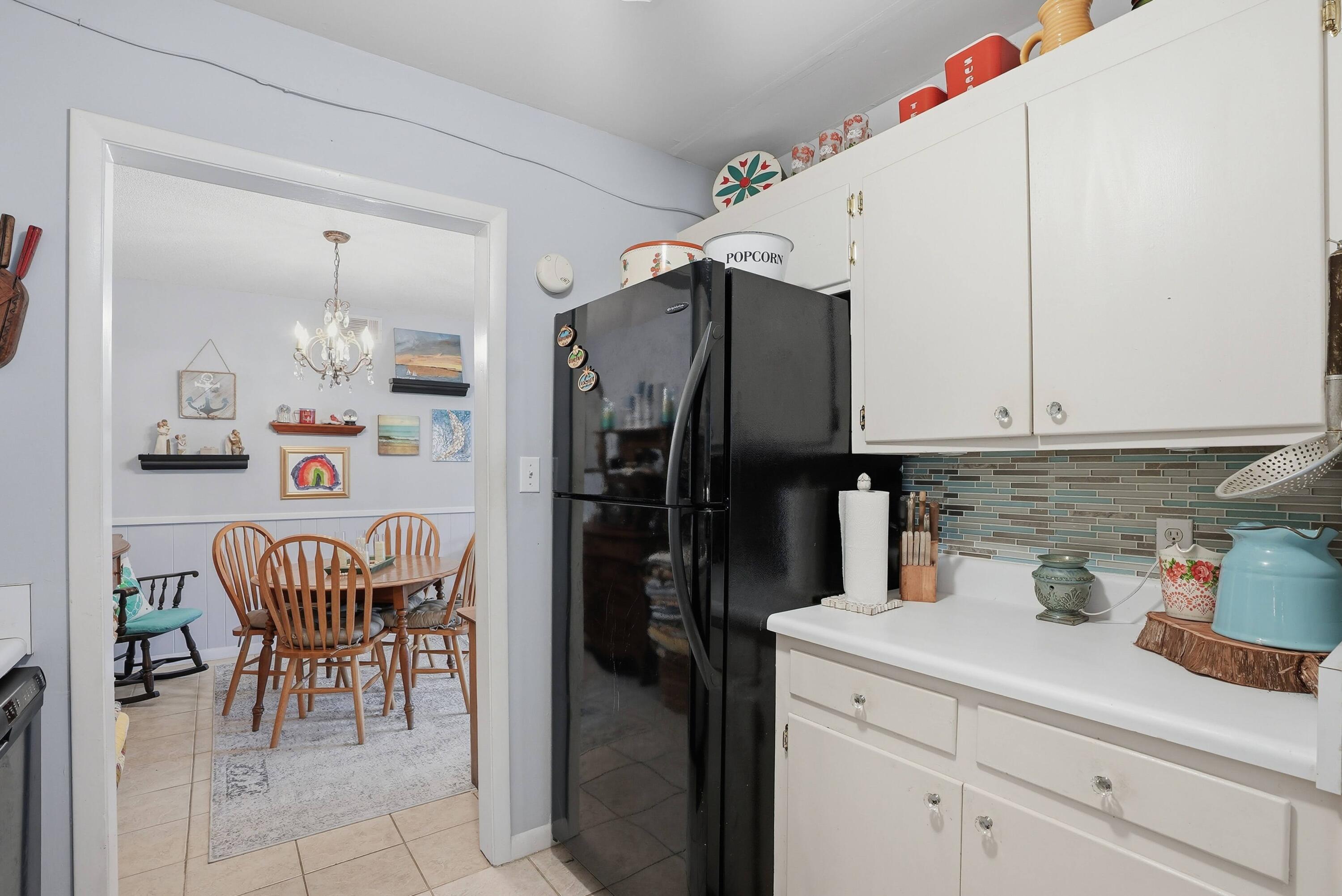 2100 W Beach Drive APT D101