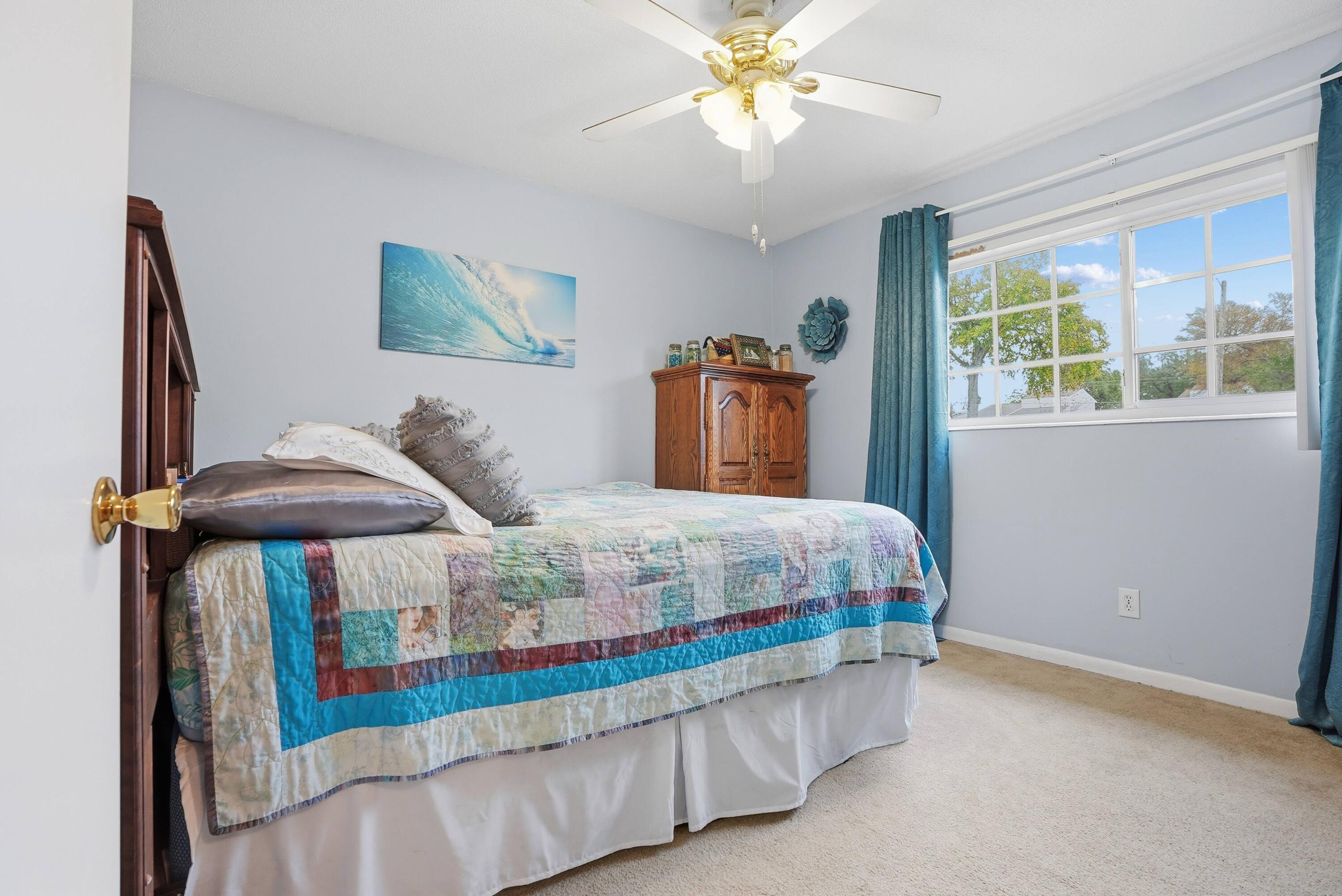 2100 W Beach Drive APT D101