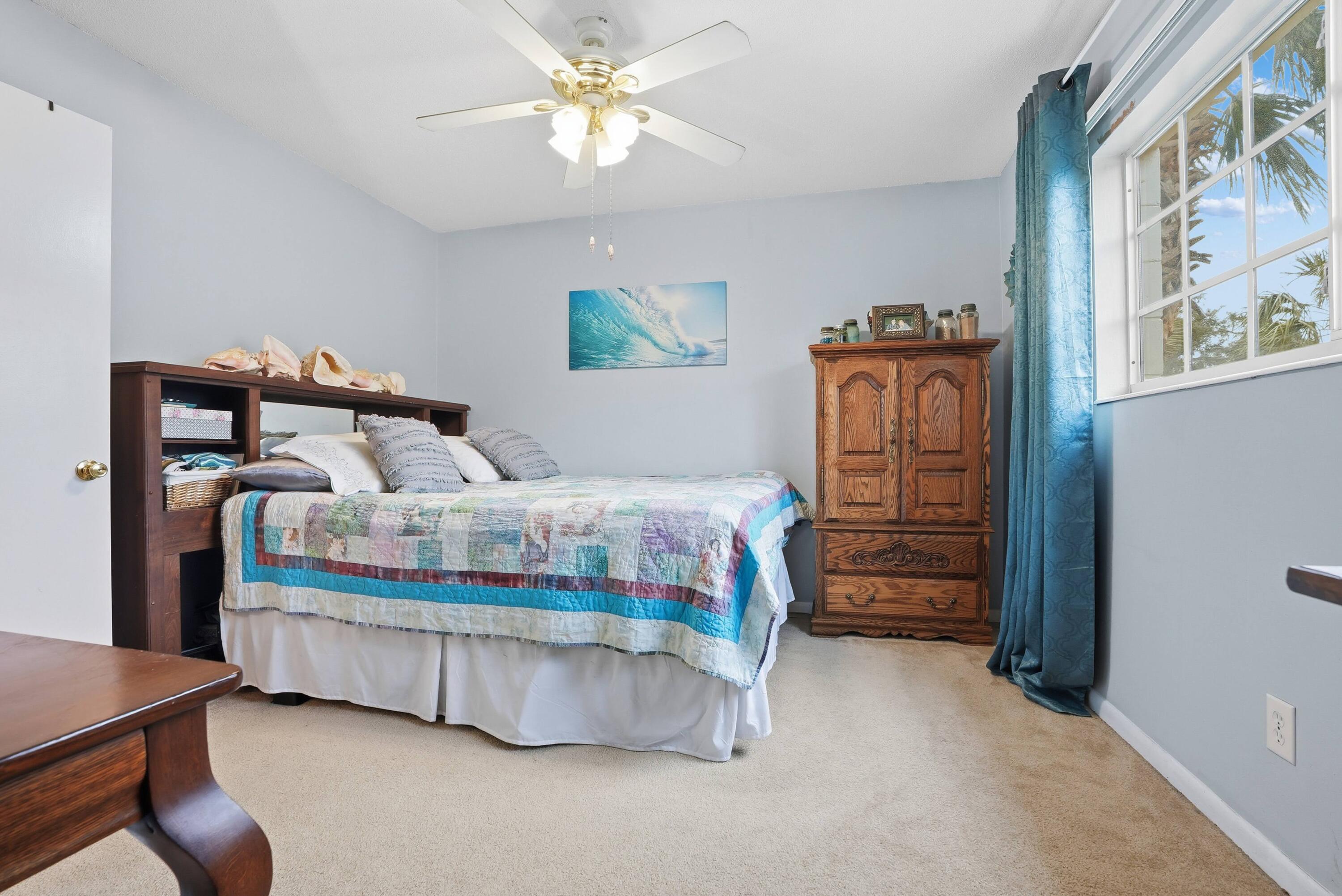 2100 W Beach Drive APT D101