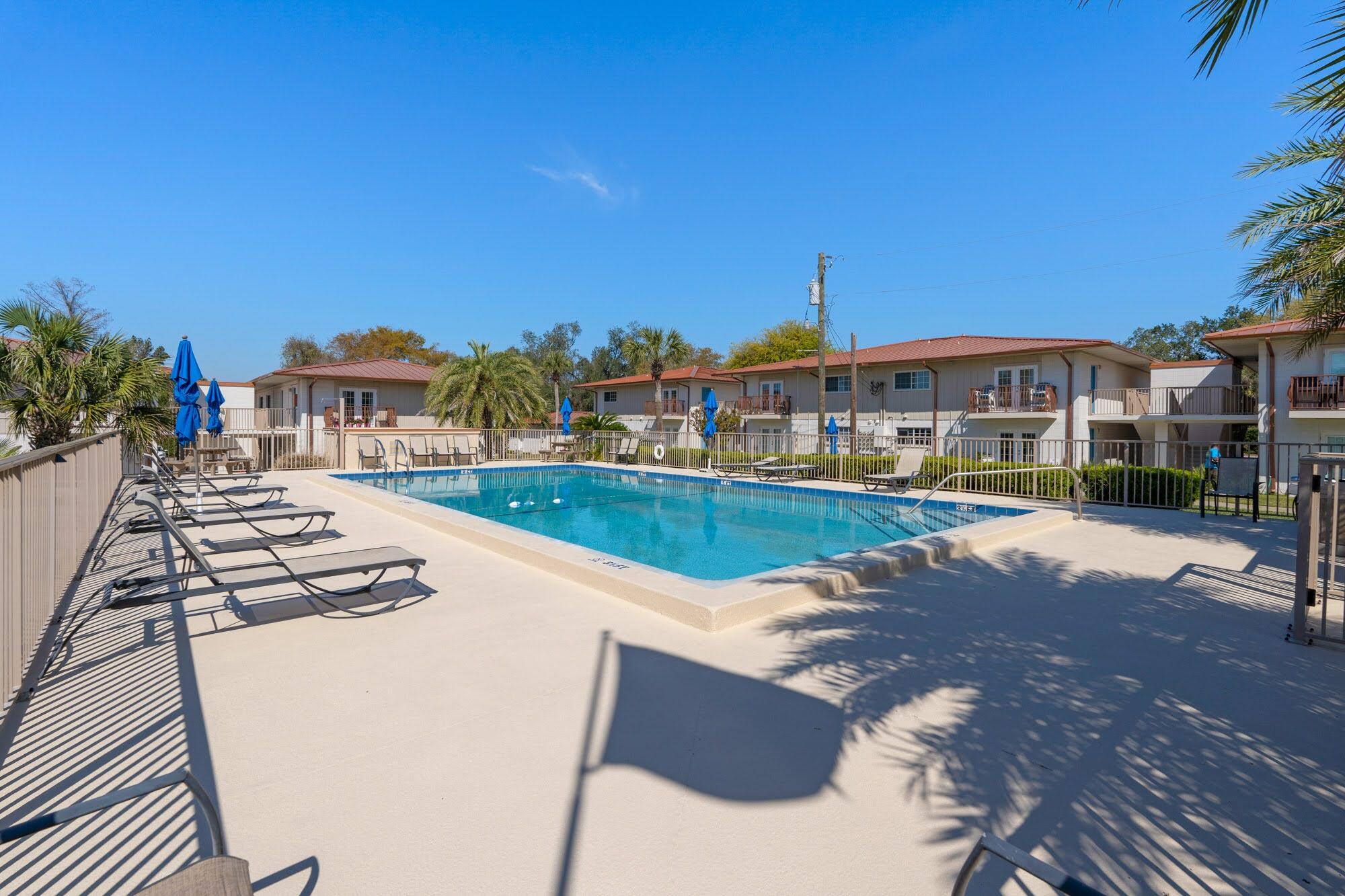 2100 W Beach Drive APT D101