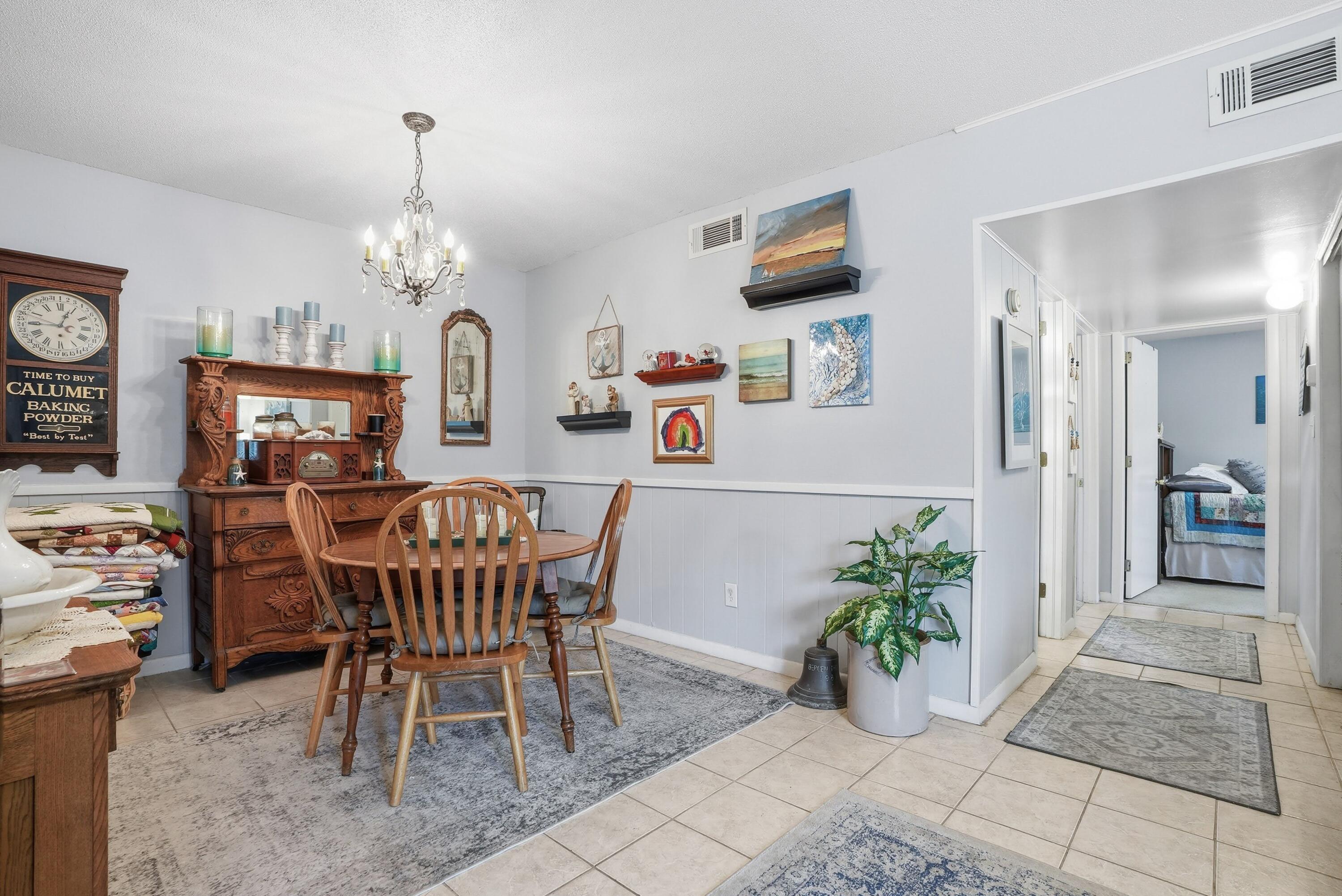 2100 W Beach Drive APT D101