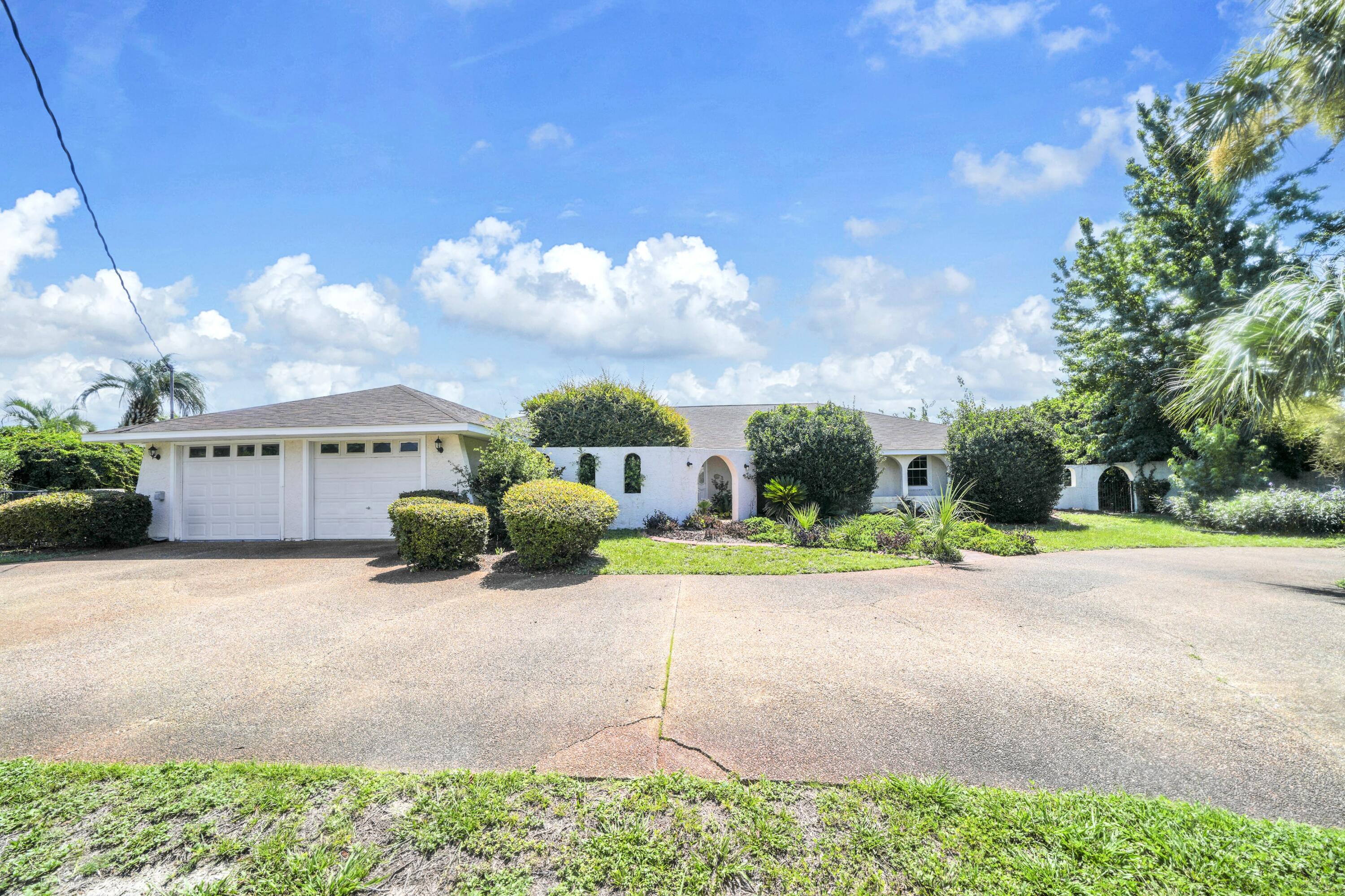 3024 Kingswood Drive