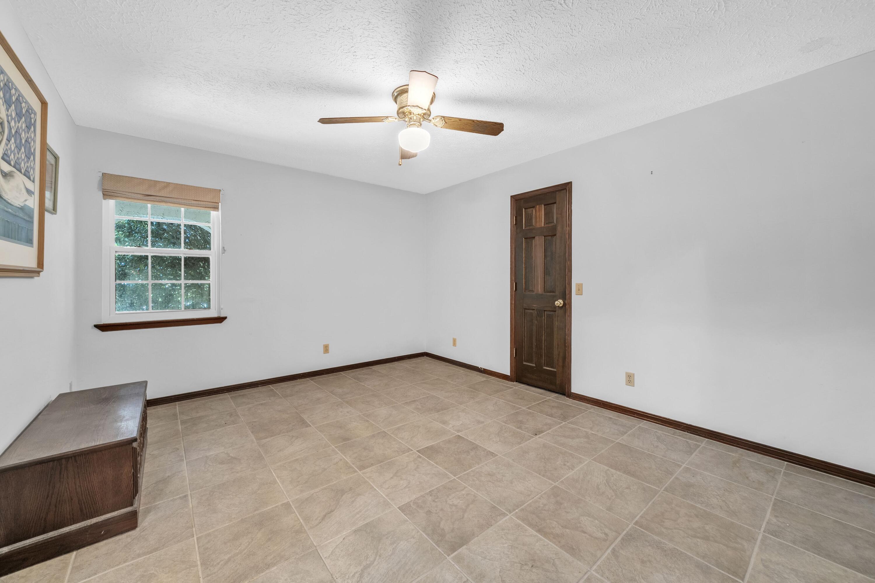 3024 Kingswood Drive