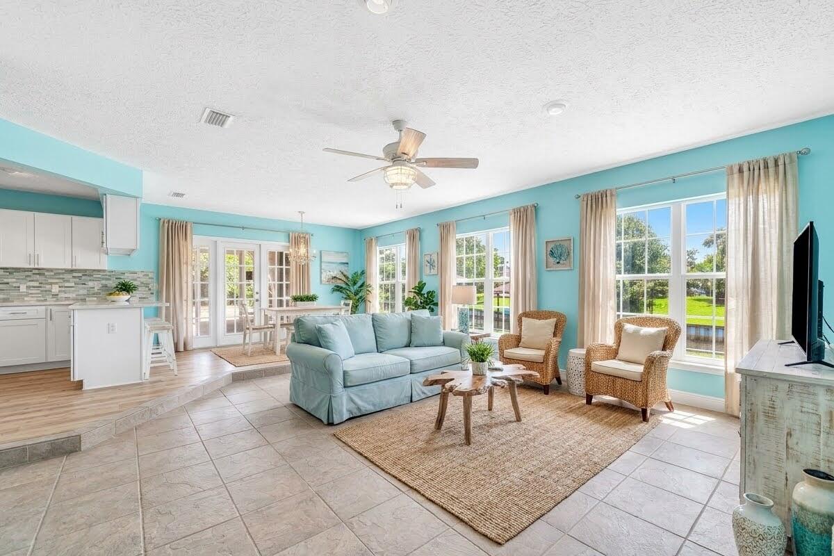 3024 Kingswood Drive